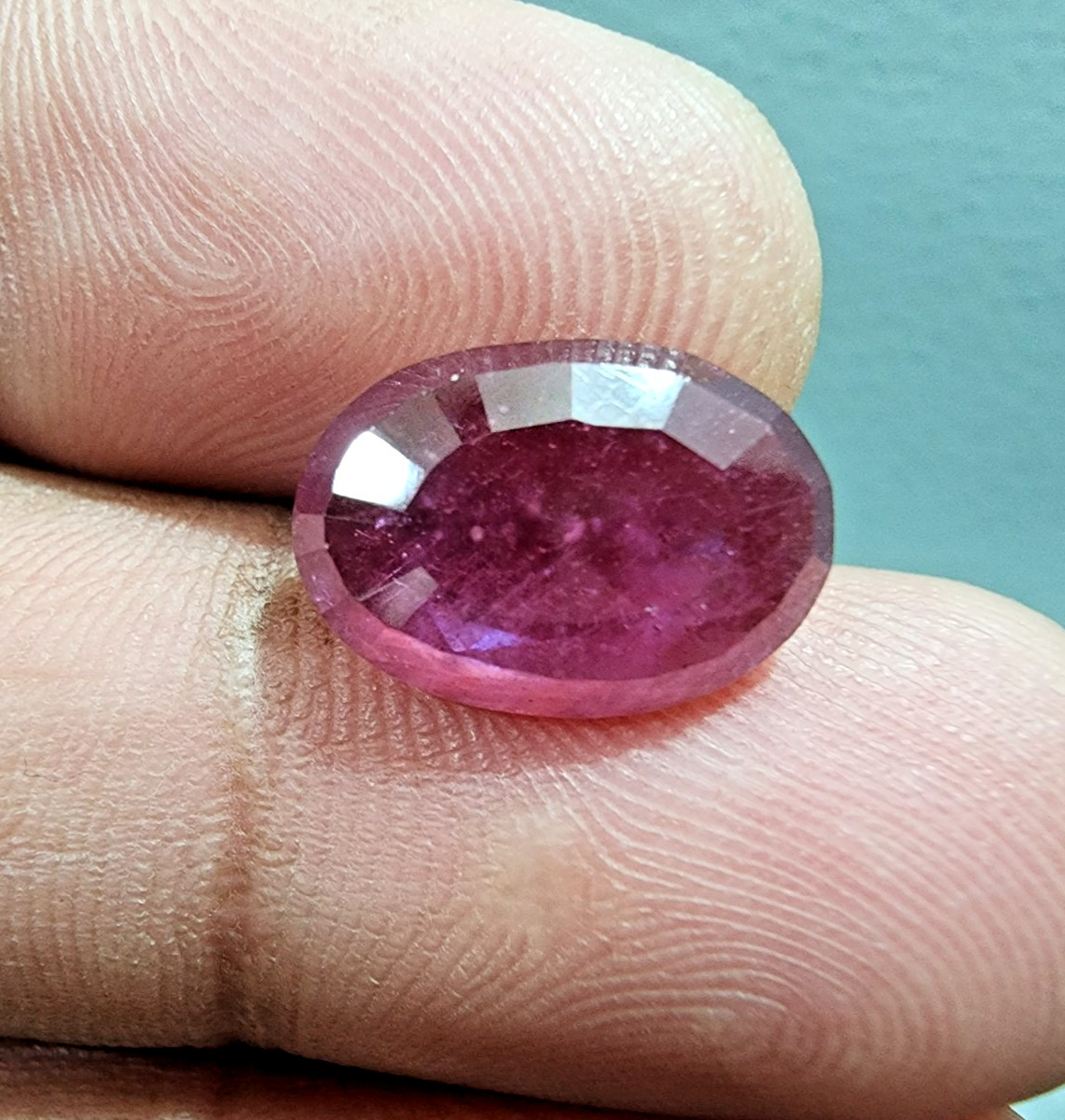 Excellent A+ Blood Red Ruby Faceted 6.27 Crt Oval Cut Gemstone Jewelry For Ring
