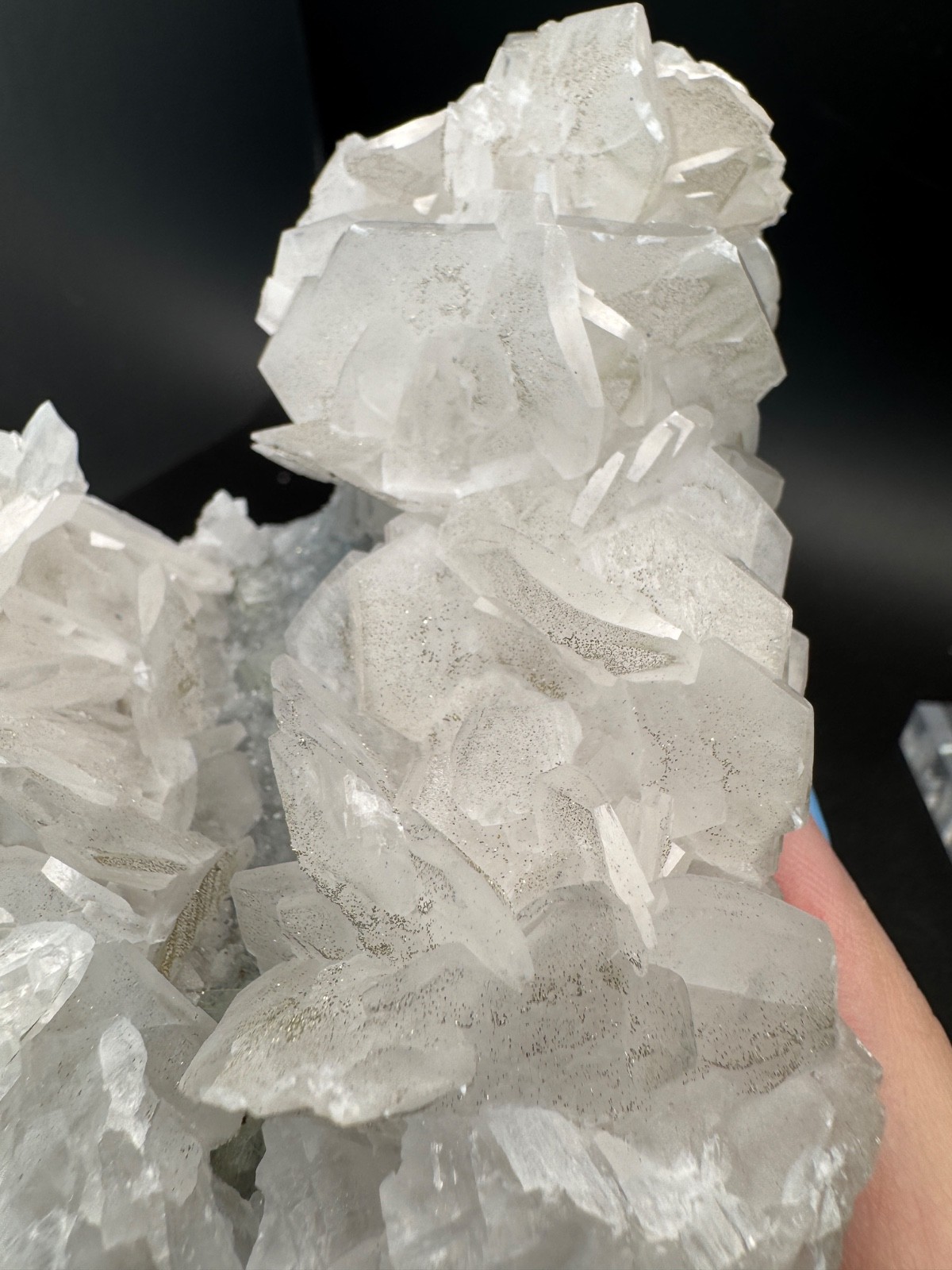 6902 Lovely Sparkly Chalcopyrite on White Petal Calcite w/ Fluorite FuJian 590g