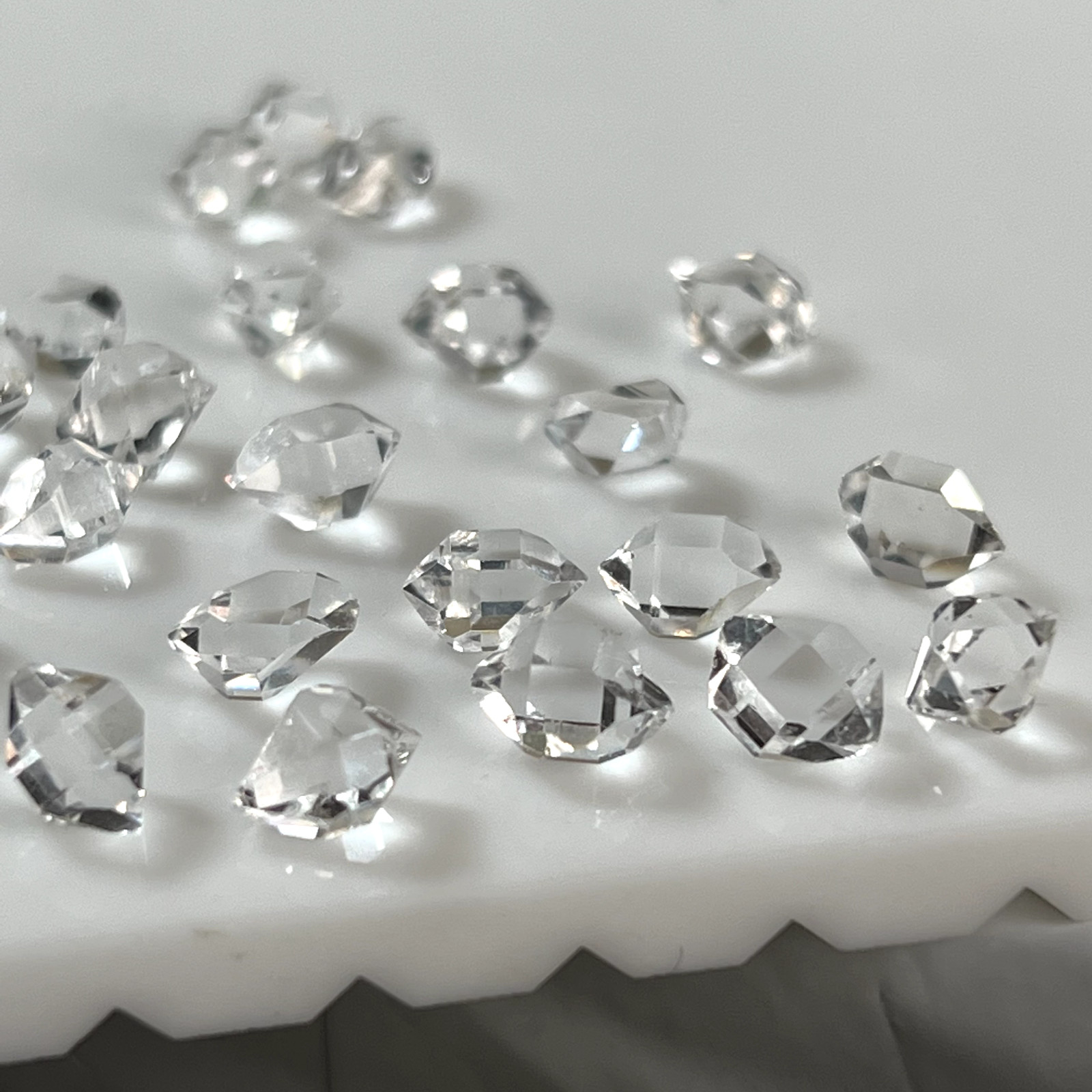 12 pcs Herkimer diamond crystals 7 mm to 9 mm