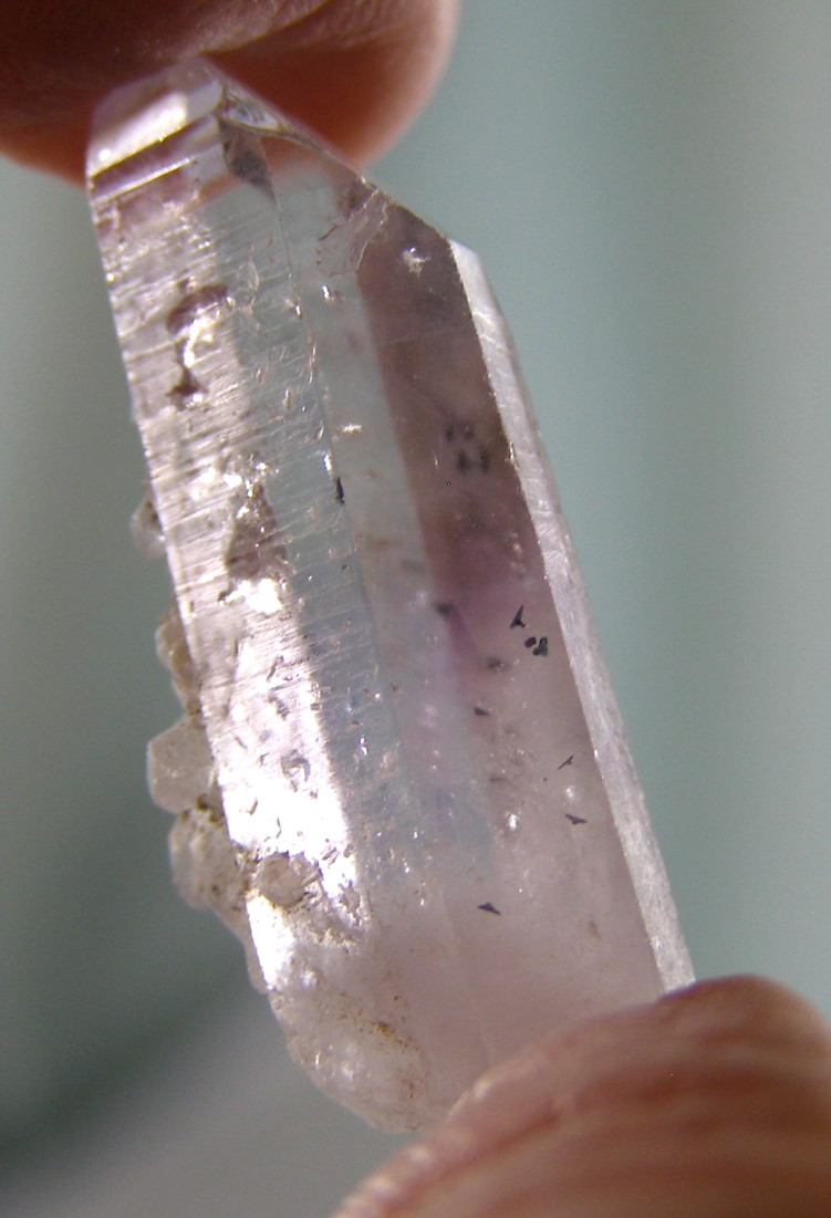 LOVELY SMALL NATURAL BRANDBERG AMETHYST POINT – 3.0 x 1.1 x 0.5 cms 5.17 gms #14