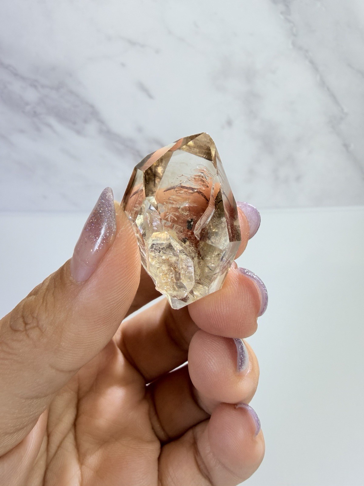 High Luster Enhydro Quartz w/ Moving Bubble &/or Carbon/Black Inclusions,A516