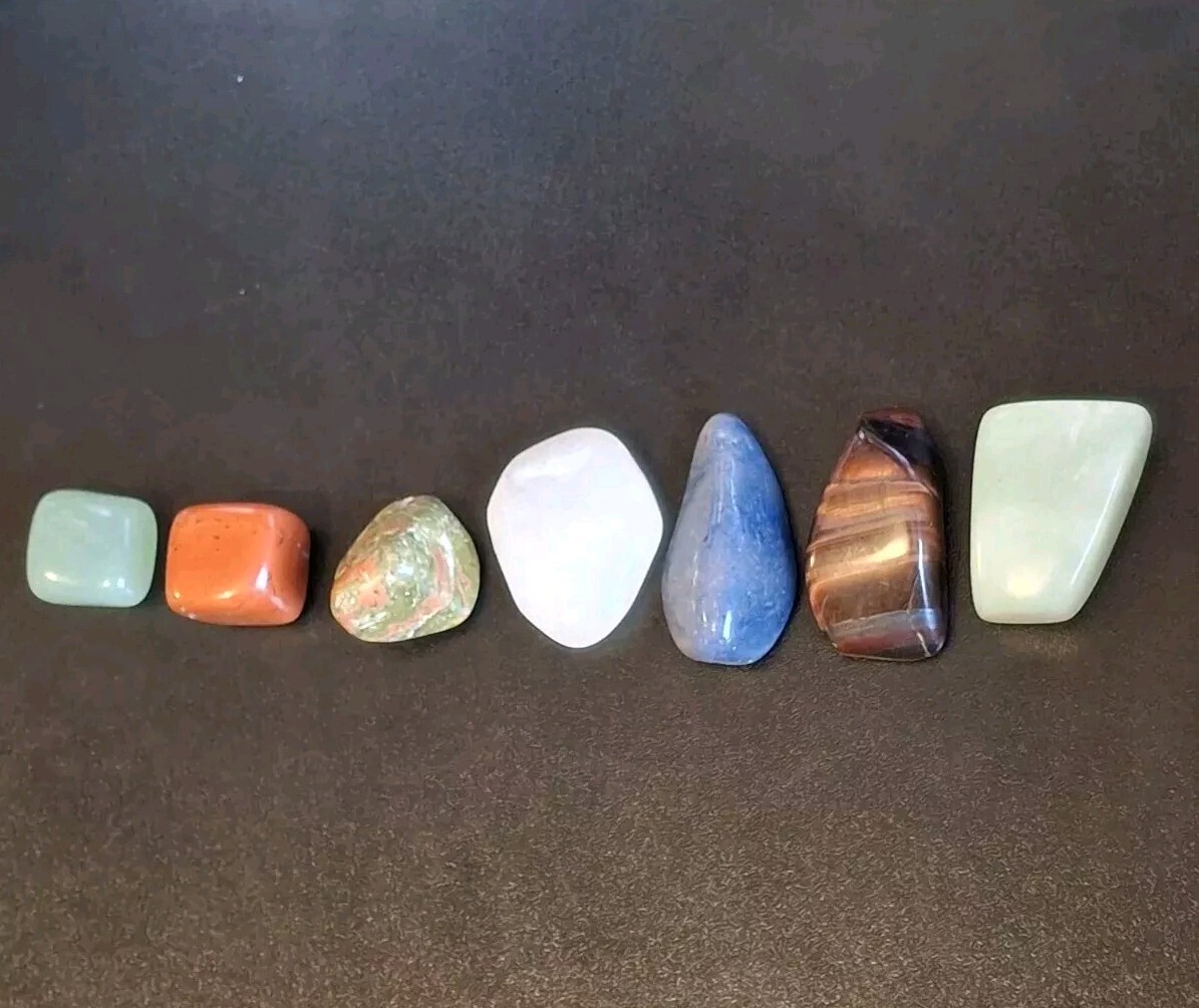 Small Aprox 2 – 4 cm Semi-Precious Stones & Crystals bag of 7