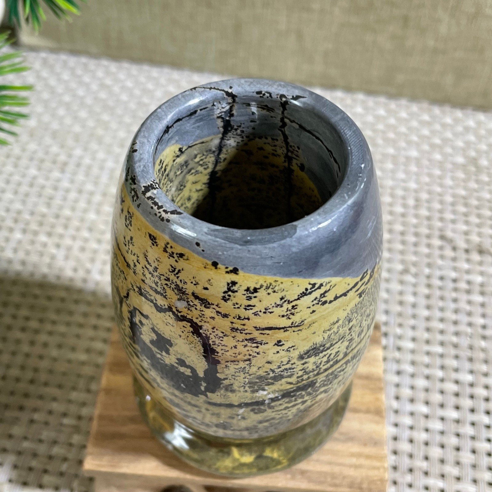 278g Natural Chinese Painting Stone Quartz Crystal Carving vase home decor