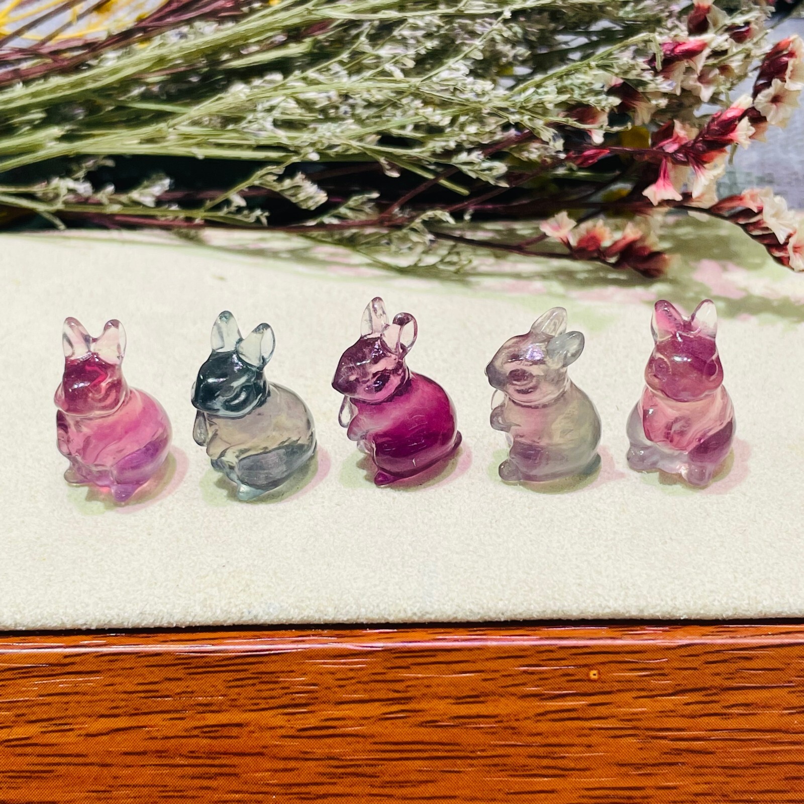 5pc Natural fluorite Carved mini rabbit crystal quartz crystal reiki healing