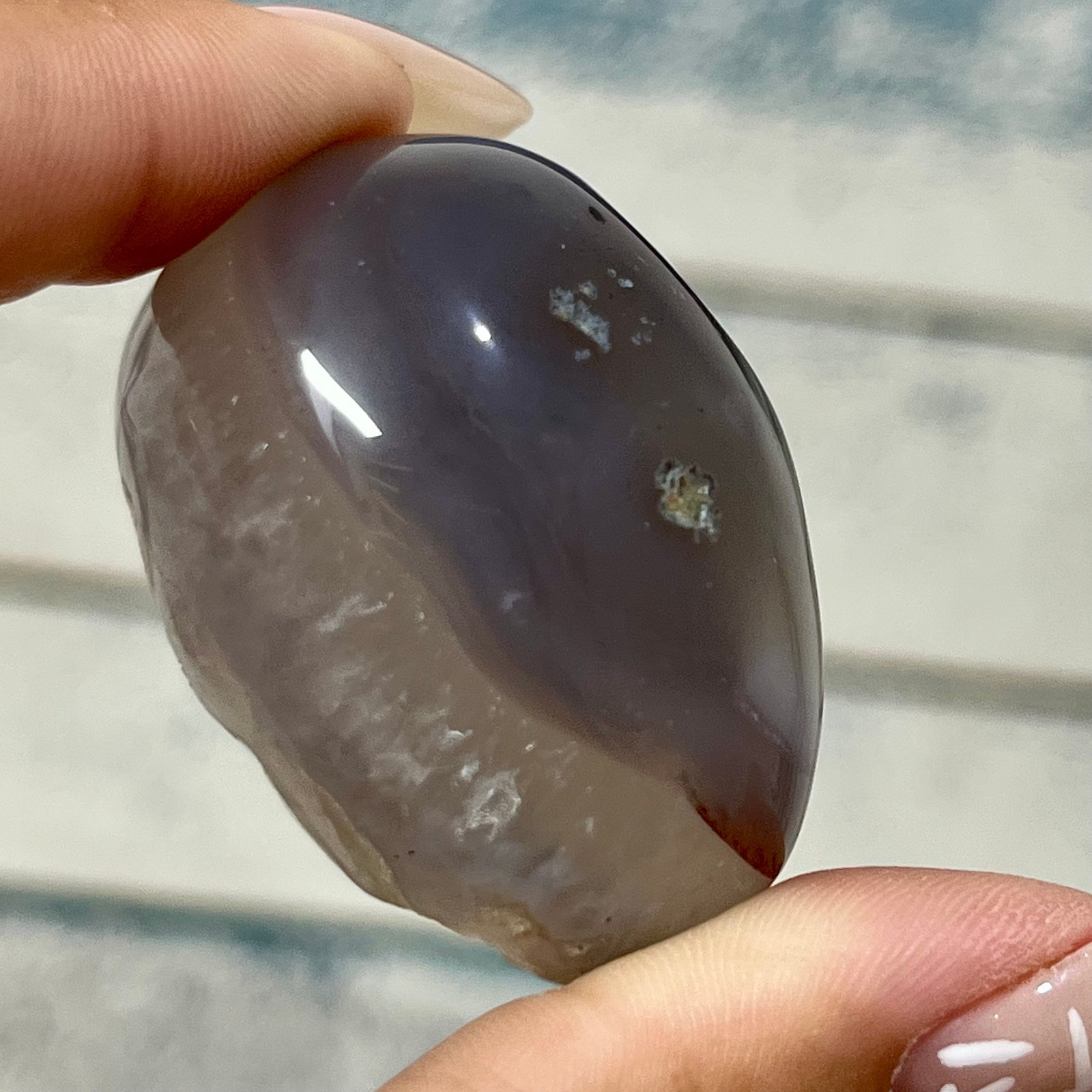 47 g Natural Crystal Agate Egg Geode Druzy Home Office Decor Display Art
