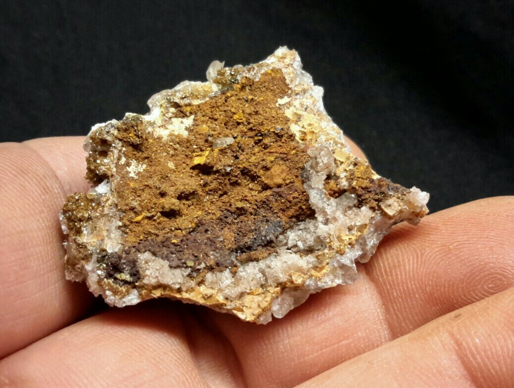 36mm DESCLOIZITE with CALCITE from Santa Eulalia, Chihuahua, Mexico
