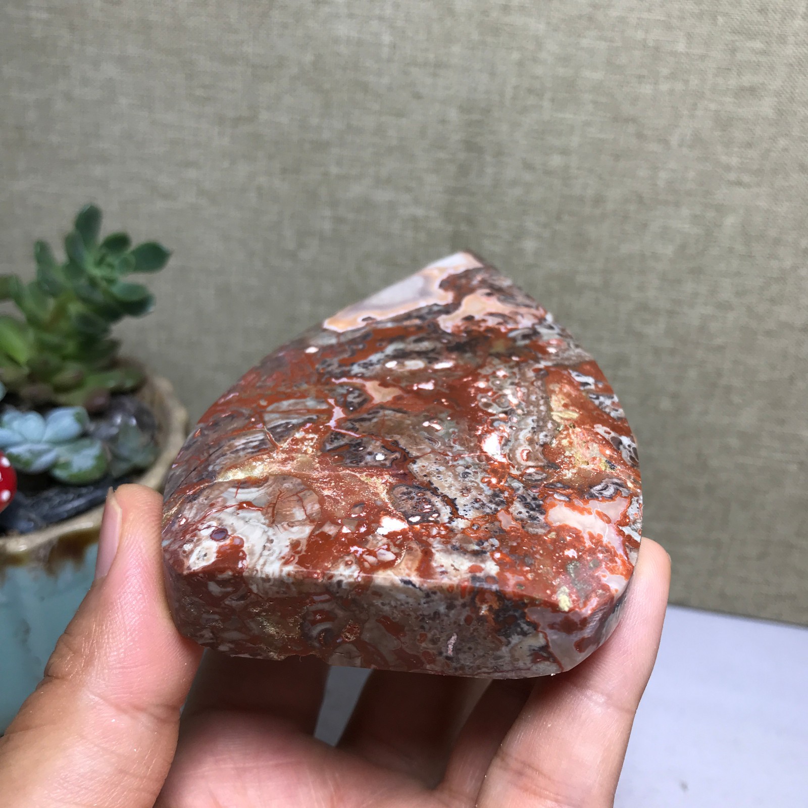 Natural Indonesian Bloodstone agate point leaf Crystal specimens 188g A5132