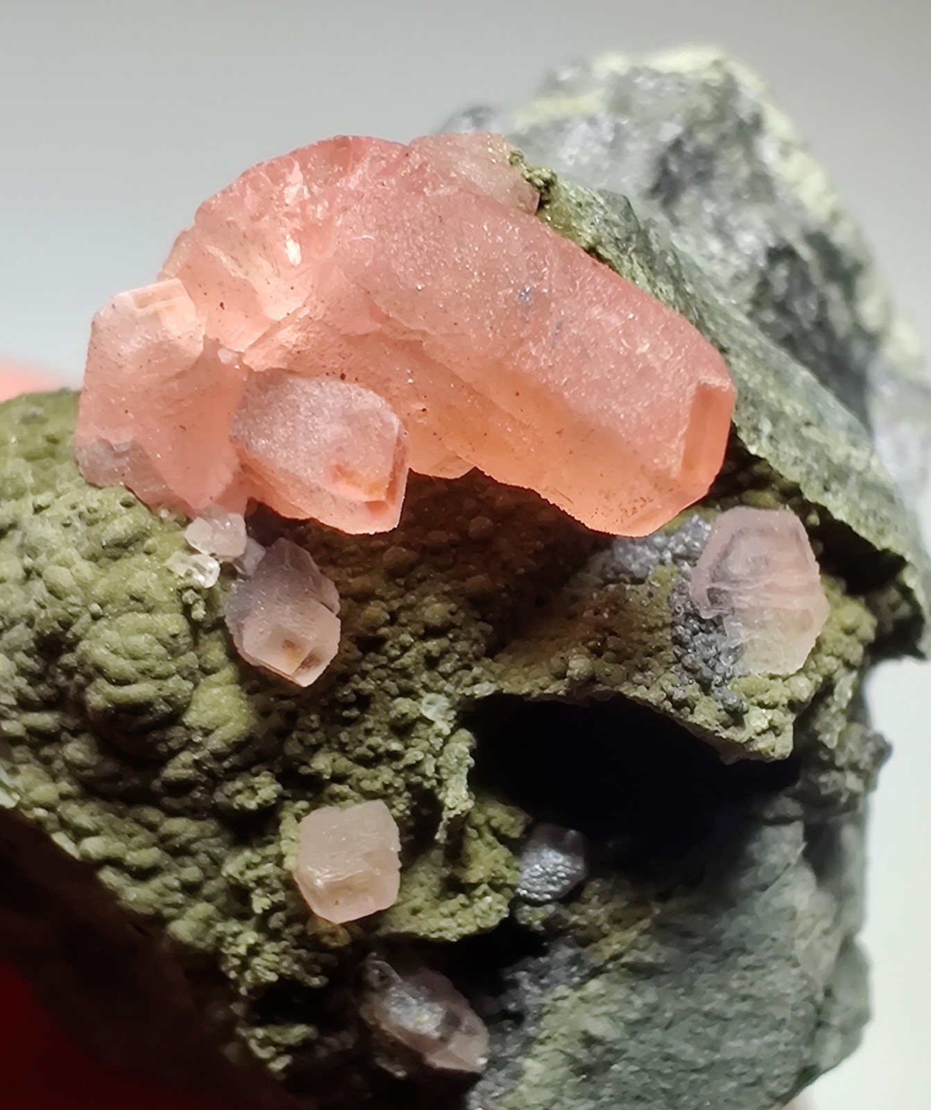 Rhodochrosite crystals on matrix. Uchucchacua Mine, Lima, peru. 14 grams.