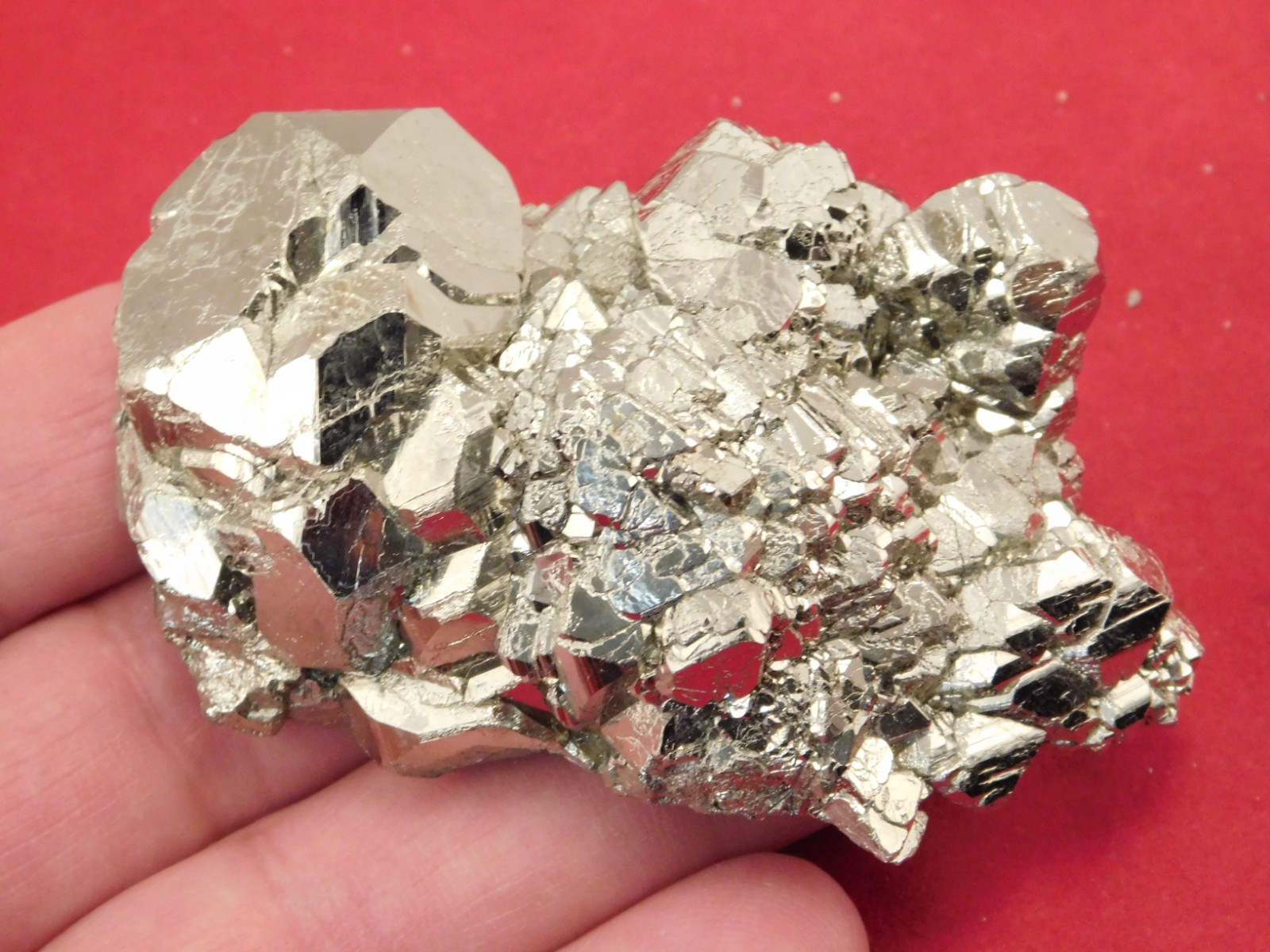 Dodecahedron PYRITE Crystal Cluster 100% Natural Peru 168gr