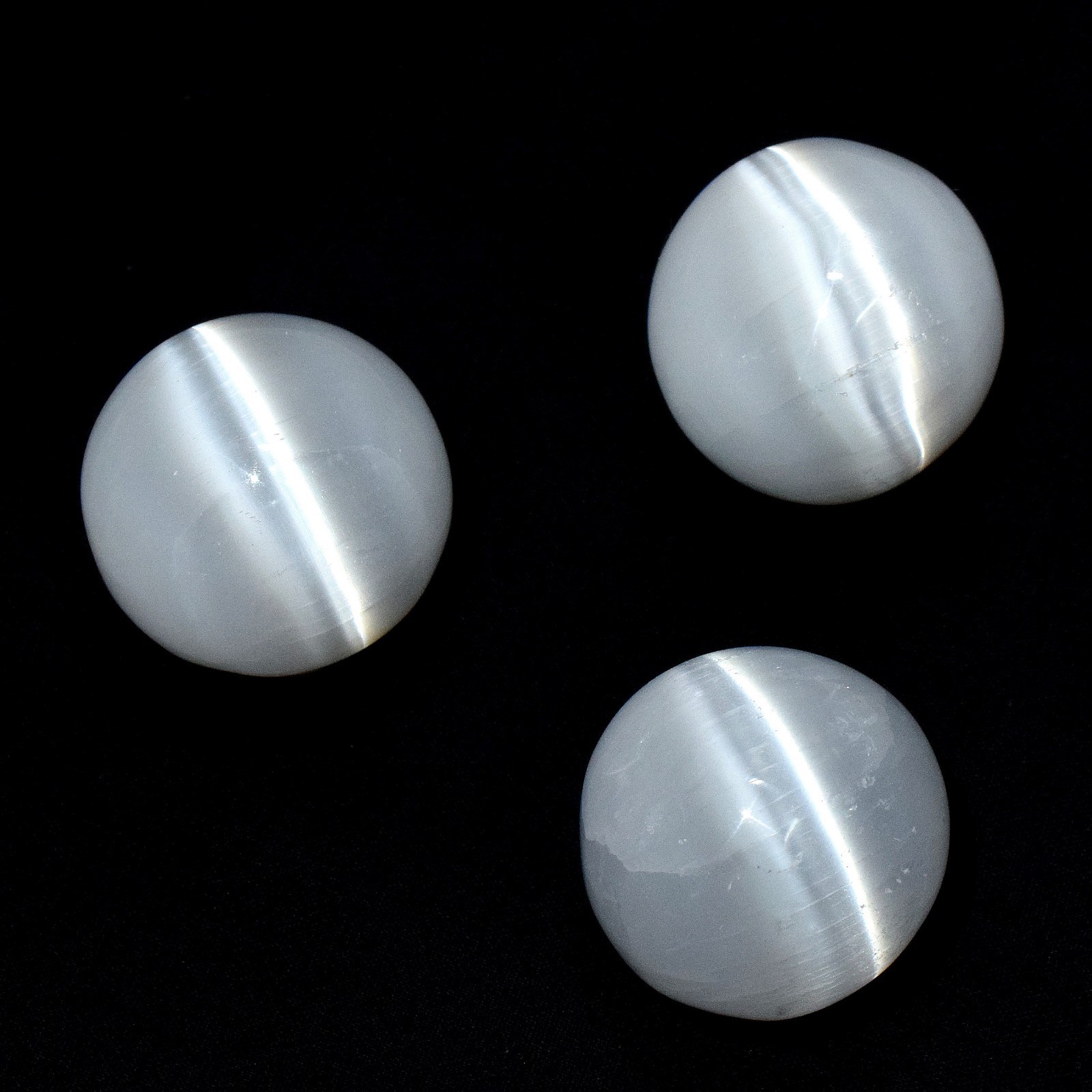 44mm White Selenite Cat’s Eye Satin Spar Crystal Mineral Sphere Ball Morocco 1PC