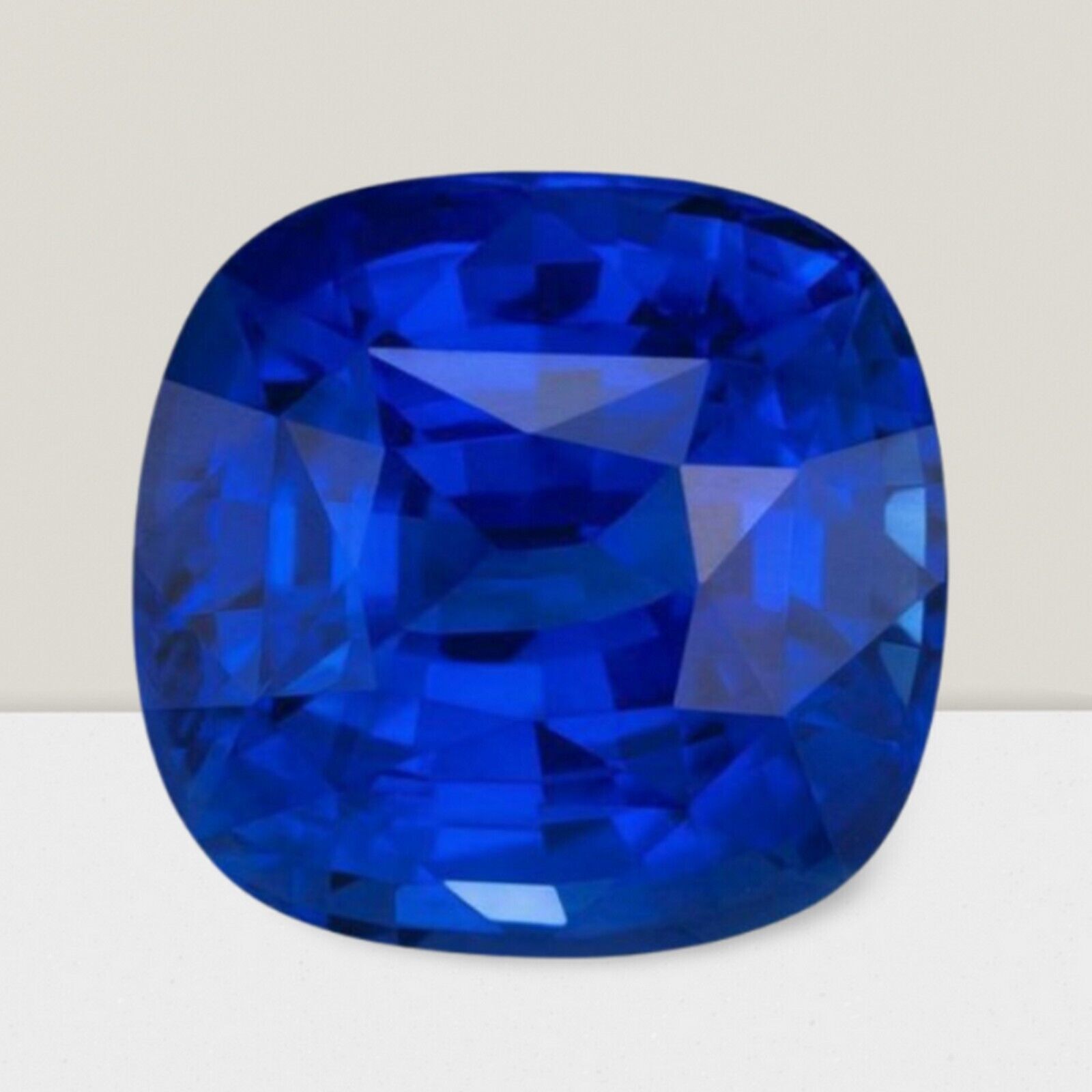 Blue Sapphire Cushion Cut Gemstone 4.50 Cts – 11 mm VVS Loose Gem