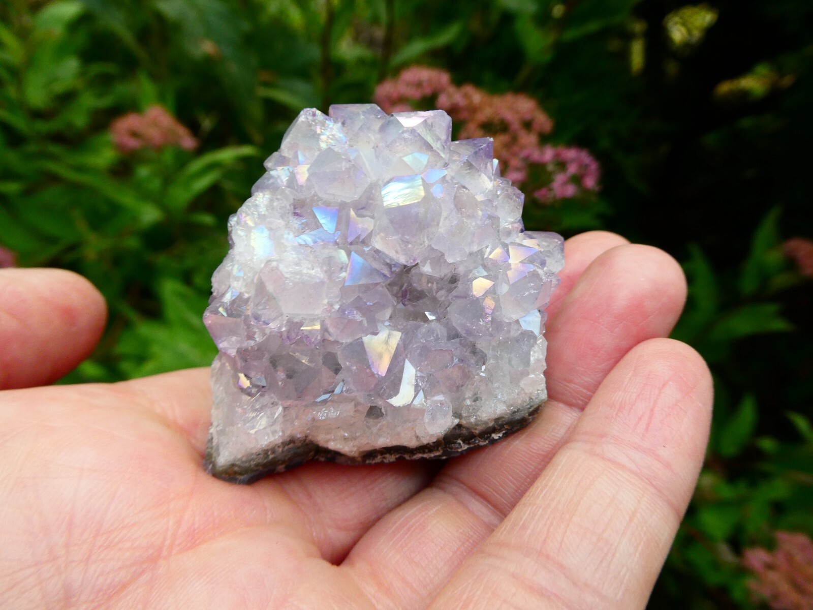 Aura Amethyst Crystal Cluster Multi Points Uruguay & Amethyst Cluster Bed Brazil