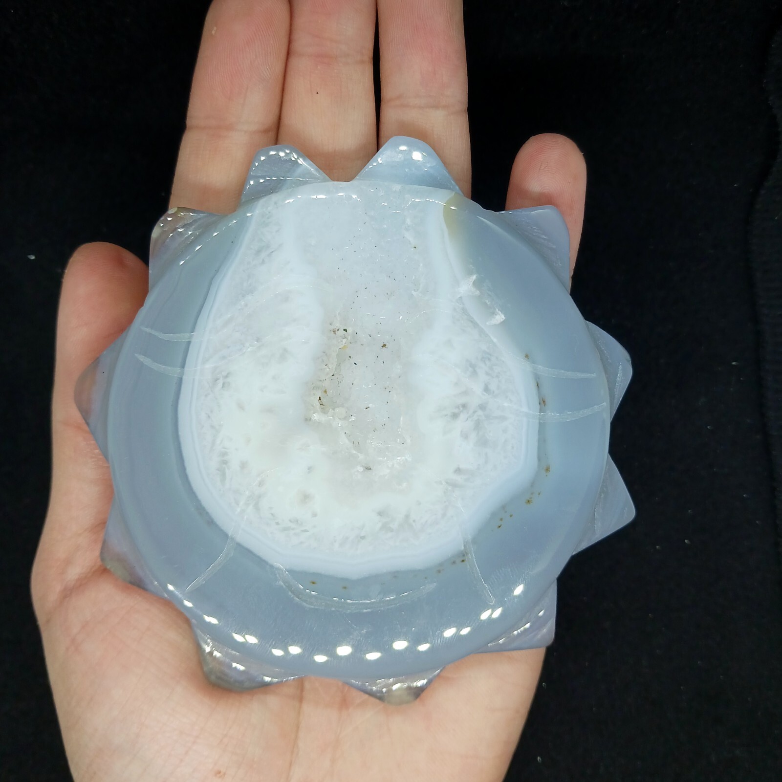 Blue Agate Crystal Sun Carving Large Natural Polished Agate Druzy With Stand