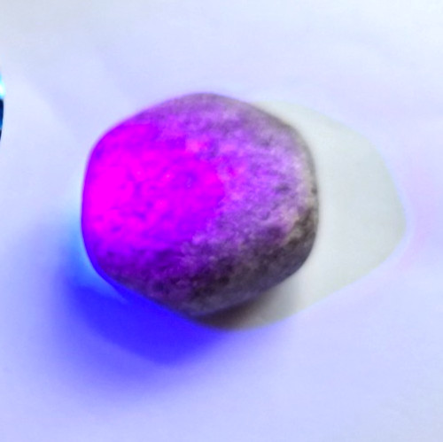 NATURAL RAW RUBY CRYSTAL – 3.5 x 3.5 cms 48.95 gms LOVE #1 – FLUORESCES
