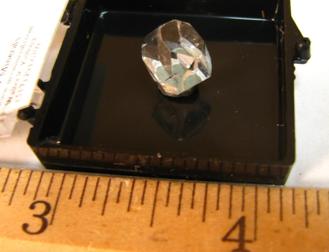 1/2in CLEAR HERKIMER DIAMOND/QUARTZ THUMBNAIL IN CASE HERKIMER NEW YORK USA#137