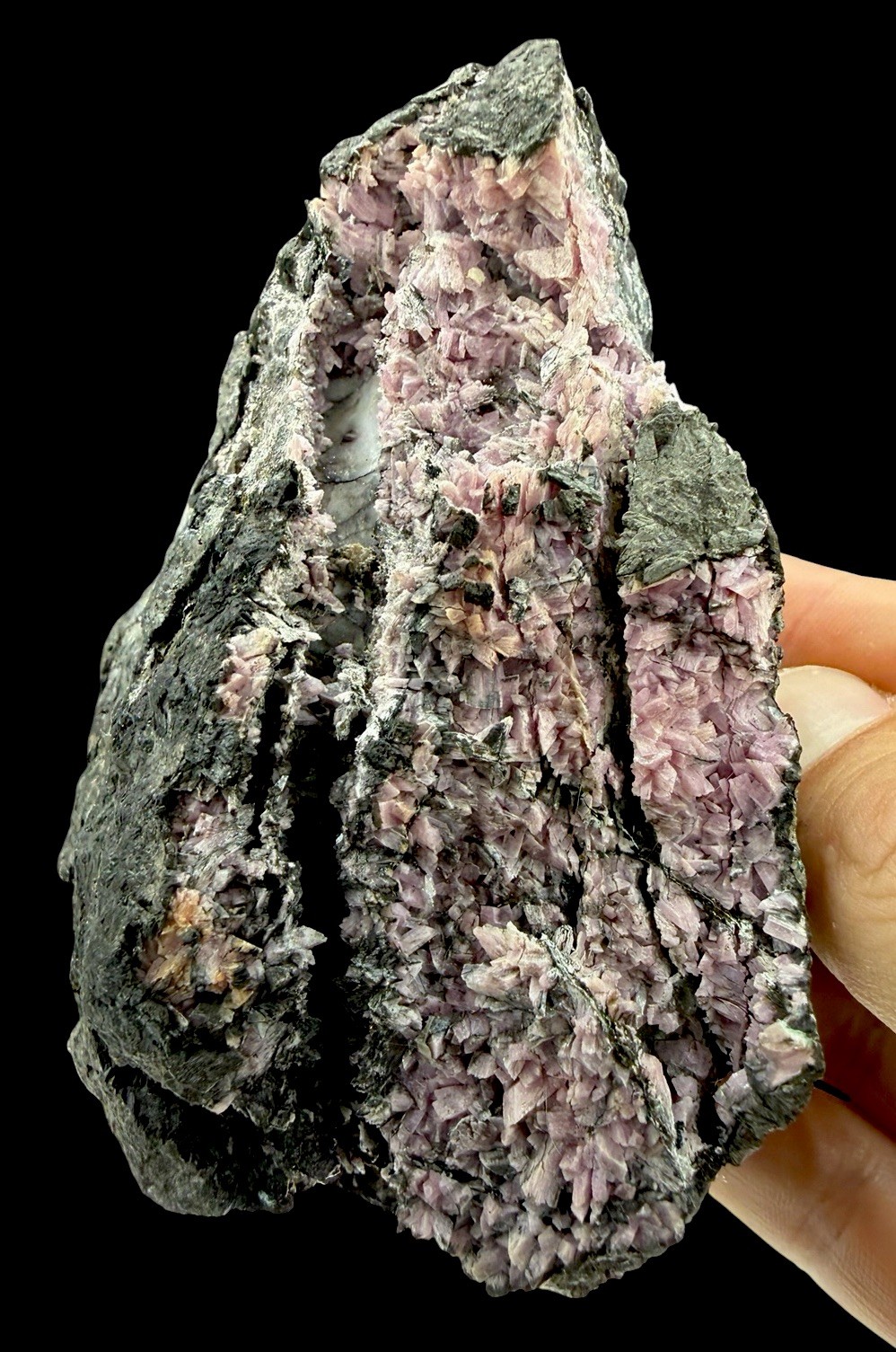 Inesite Crystals : Hale Creek . Trinity County , California 🇺🇸