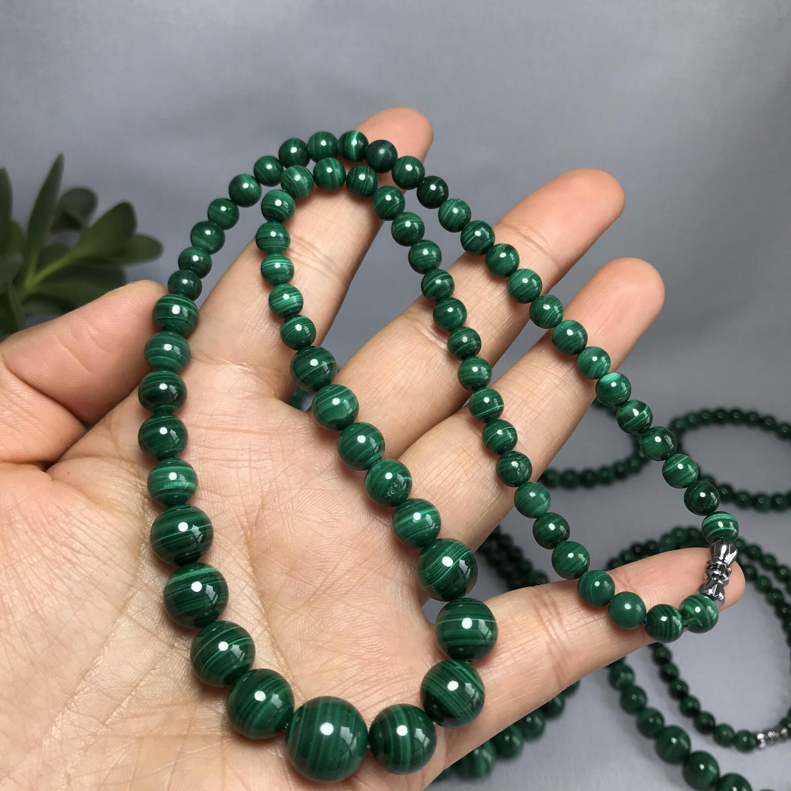 Natural malachite Tower Chain Necklace Polish Crystal sphere Specimen 6-12mm 55g