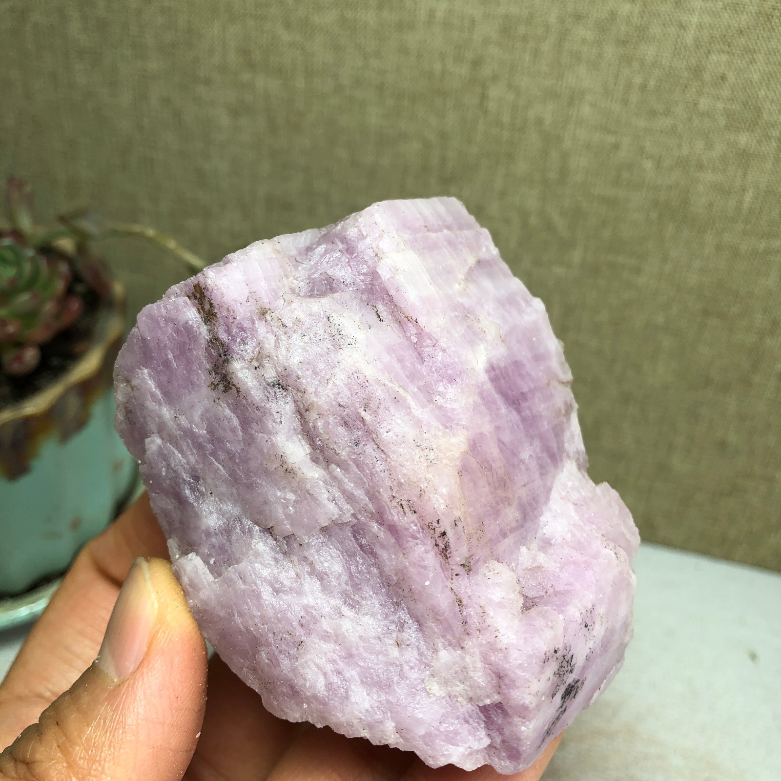 69-57-37mm NATURAL ROUGH KUNZITE PINK SPODUMENE CRYSTALS 194g A3647