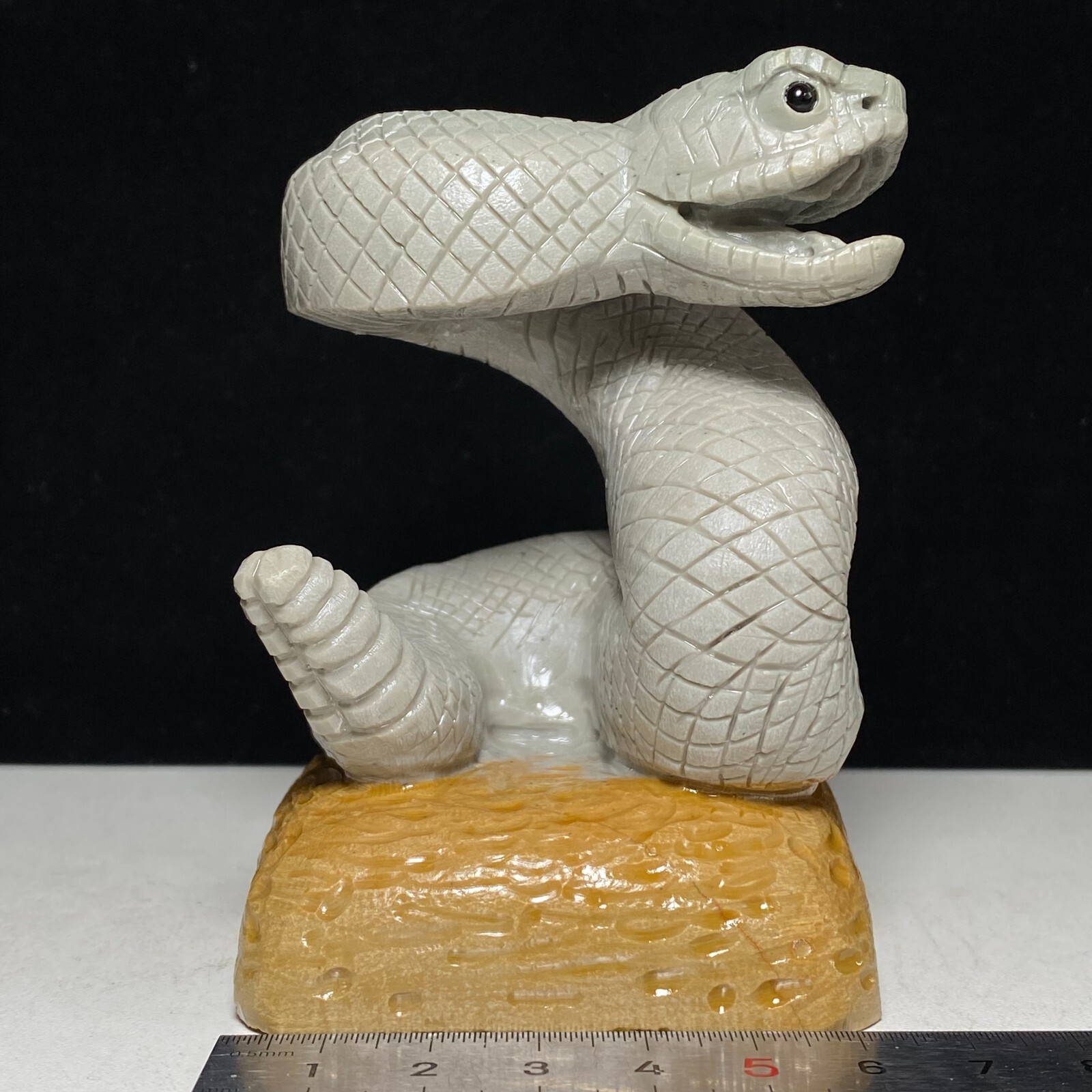 Natural Crystal Quartz Mineral Specimen Songhua Stone Handcarved Rattlesnake