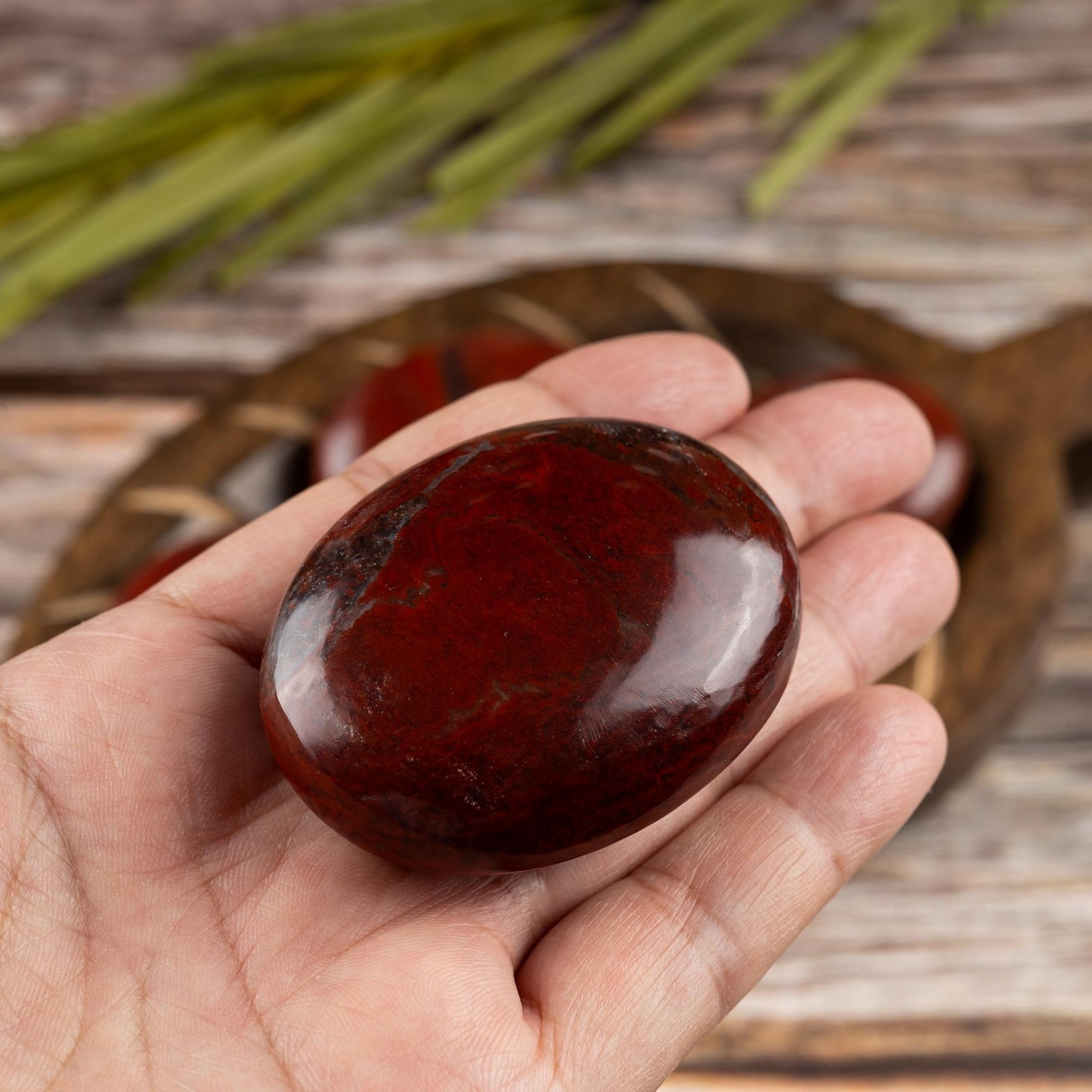 Red Jasper Palm Stone Crystal – Natural Healing Stone for Anxiety Relief & Medit