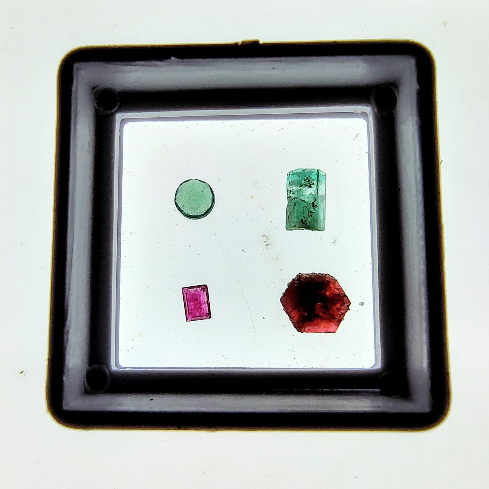 Red Beryl Bixbite And Colombian Emerald Crystal And Cut Box
