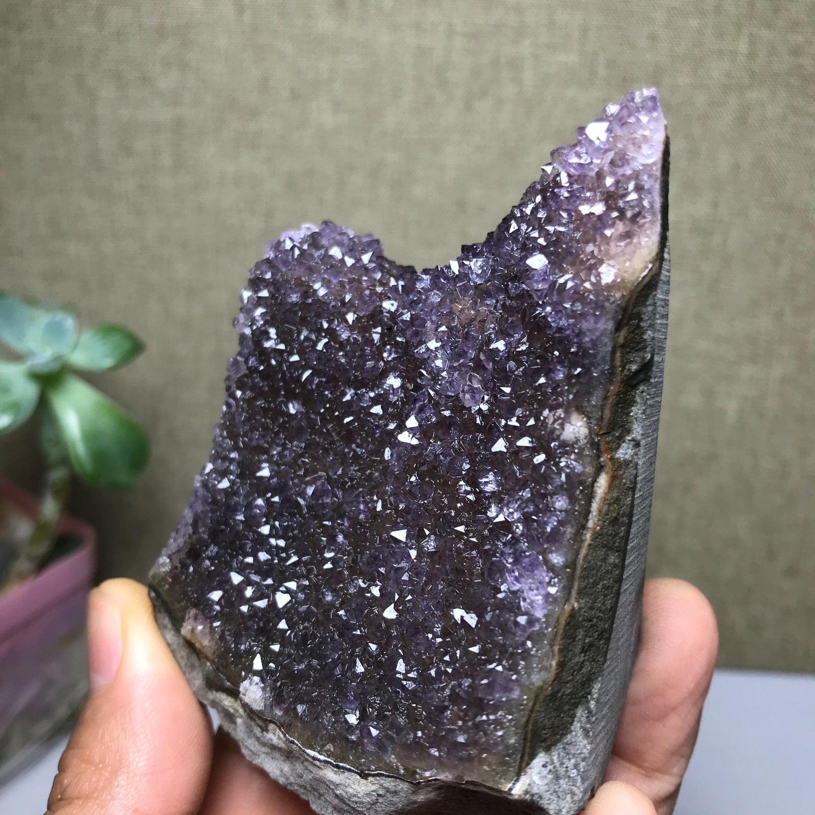 68mm NATURAL amethyst point purple Crystal Cluster Mineral Specimen 184g A1769