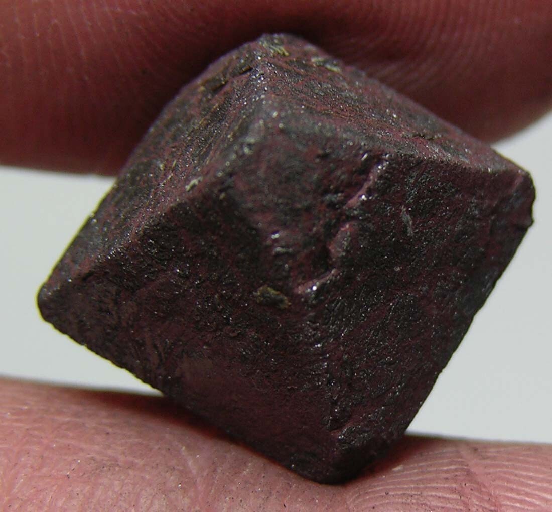 #16 Pakistan 27.15ct Natural Octahedron Magnetite Crystal Specimen 5.40g 17mm