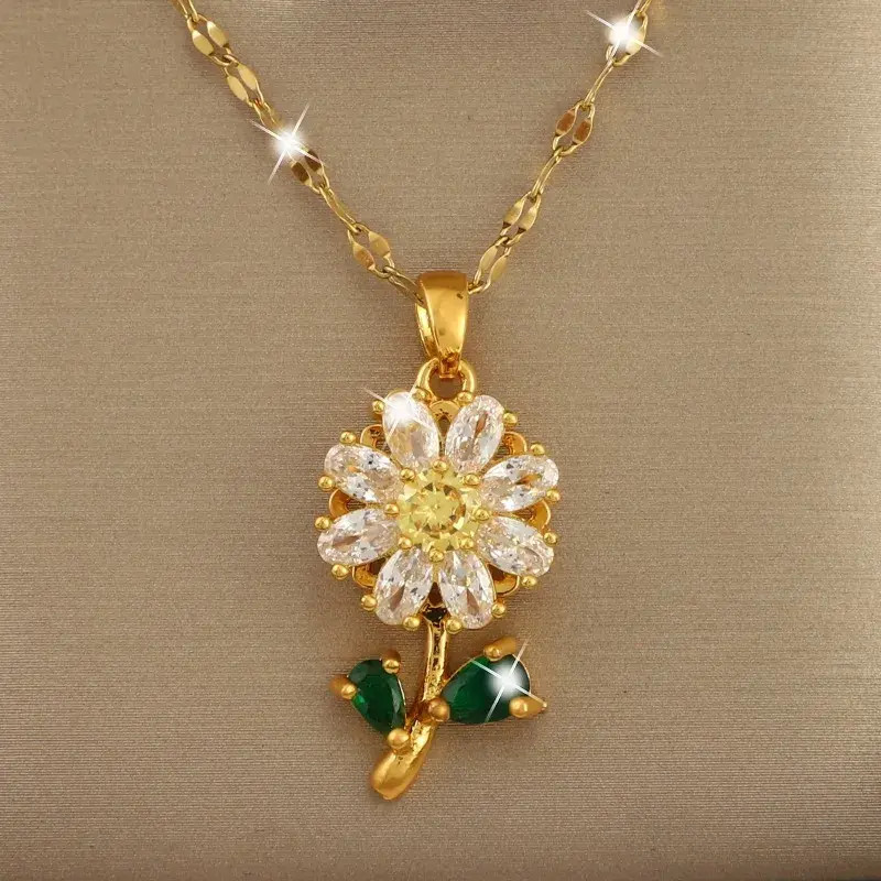 Women’s Fashion Jewelry Gold Cubic Zircon Sunflower Pendant Necklace 1PC