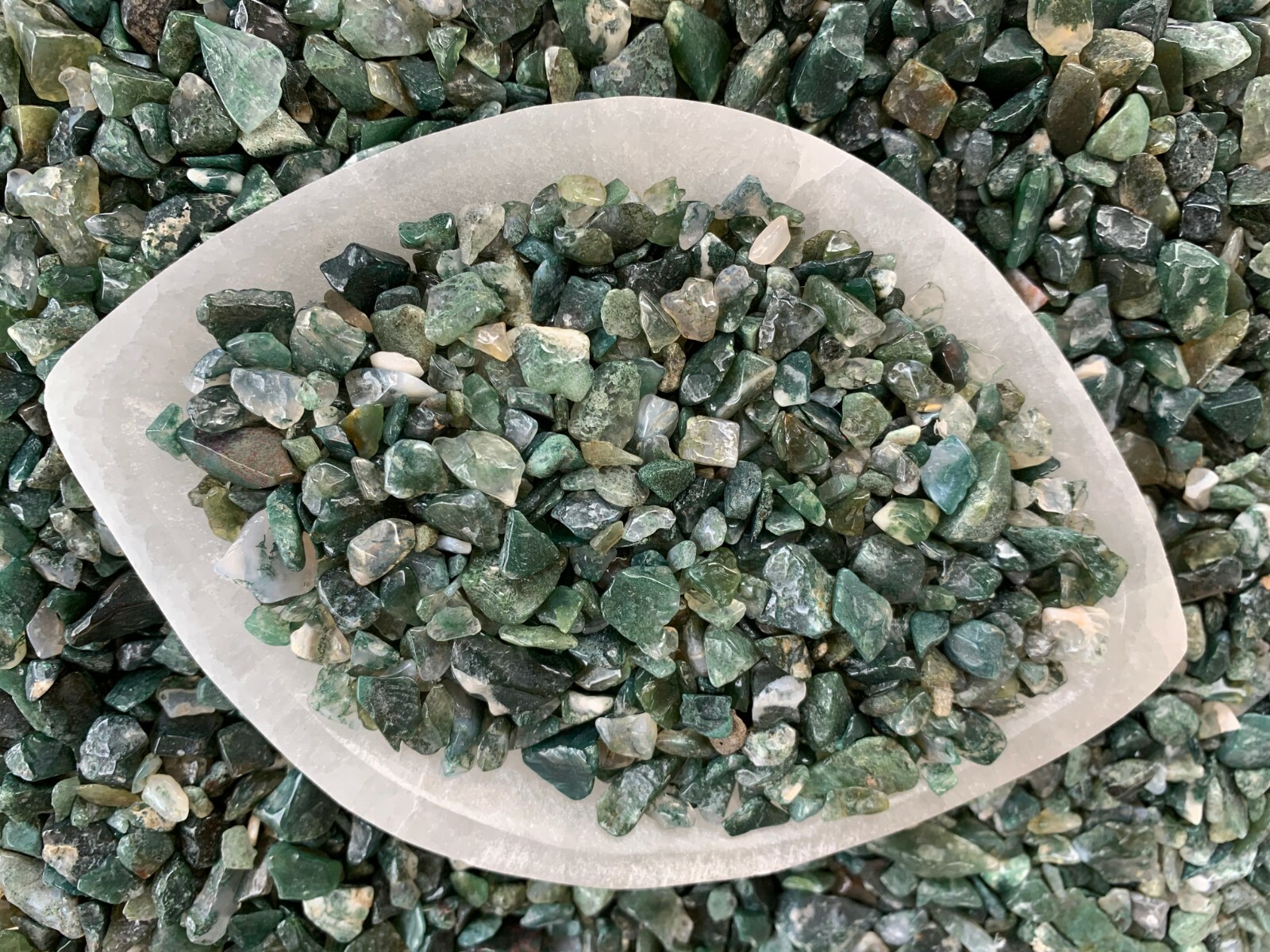 Moss Agate Semi Tumbled Gemstone Mini Chips 5-15 mm, Wholesale Bulk Lot