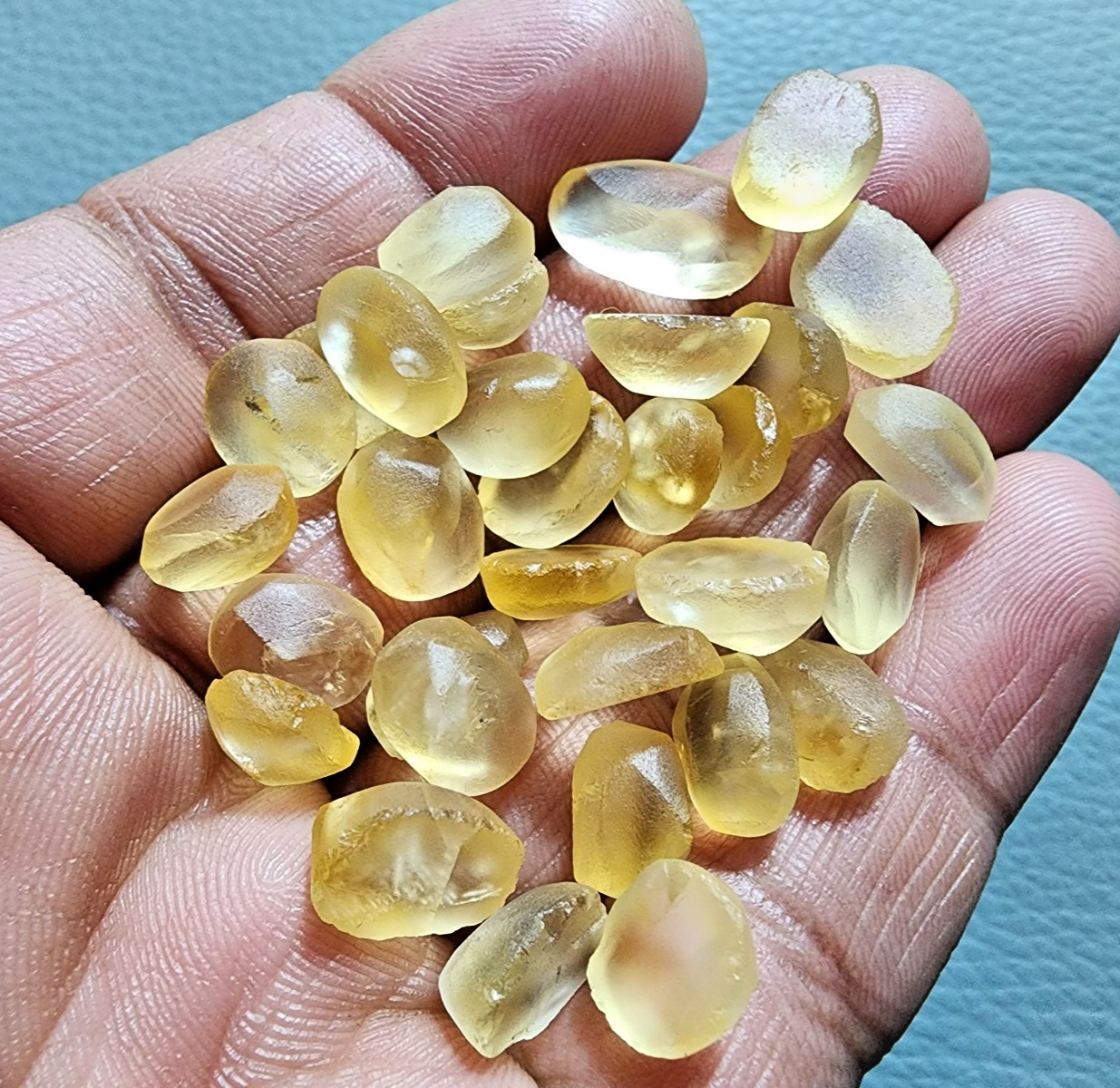 30 Pcs Yellow Citrine Topaz Without Cutting, 10-15MM Faceted Cabochon Gemstone