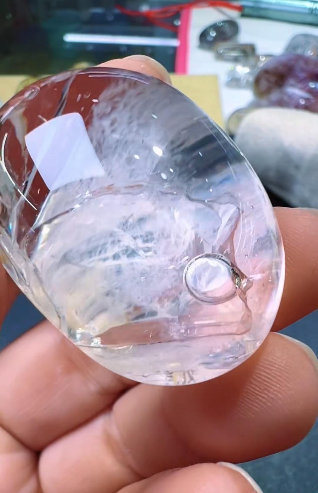 39*28*21mm Natural Enhydro Quartz Moving Water Drop Specimens Palm Reiki
