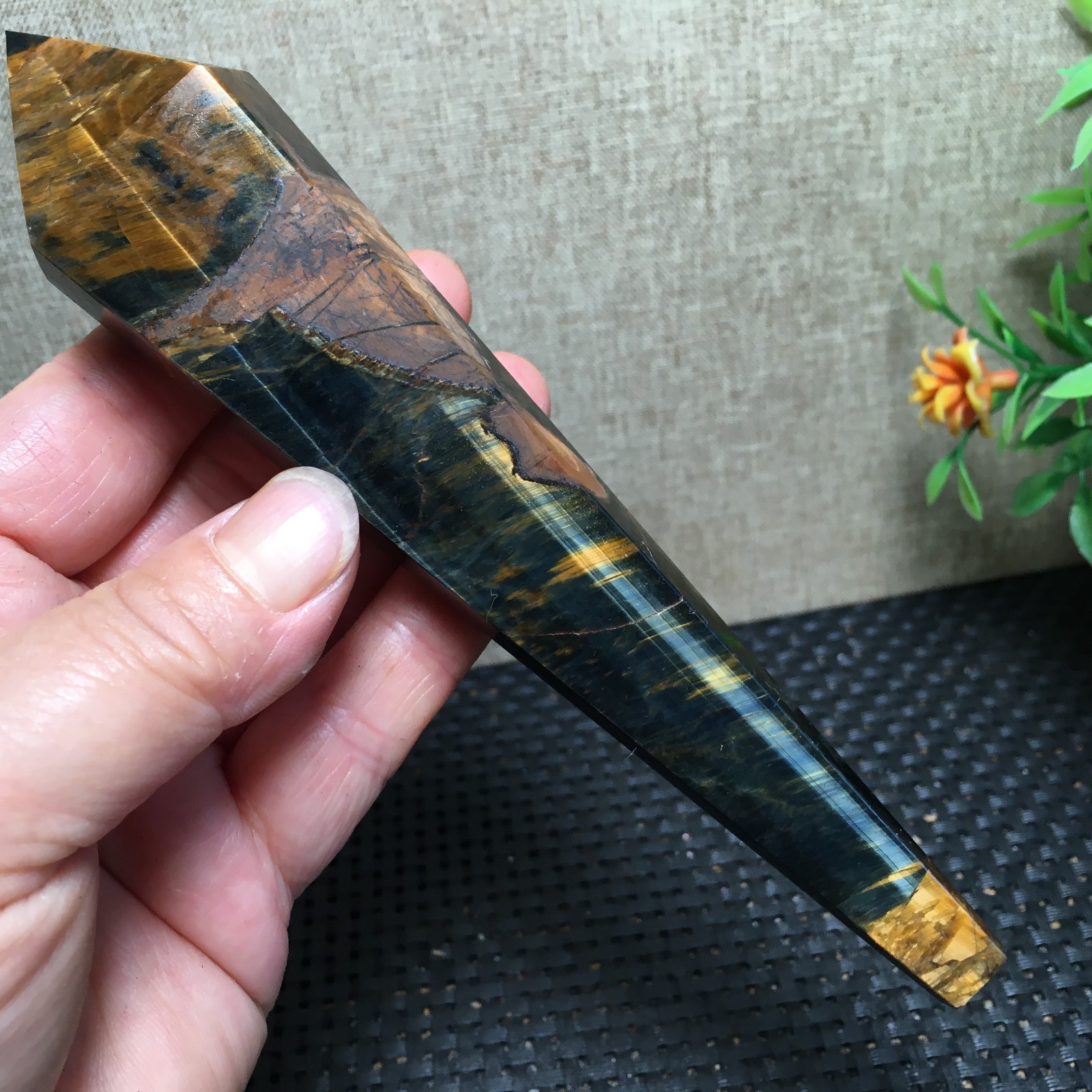148g natural tiger-stone Quartz Crystal Wand Specimens fb1538