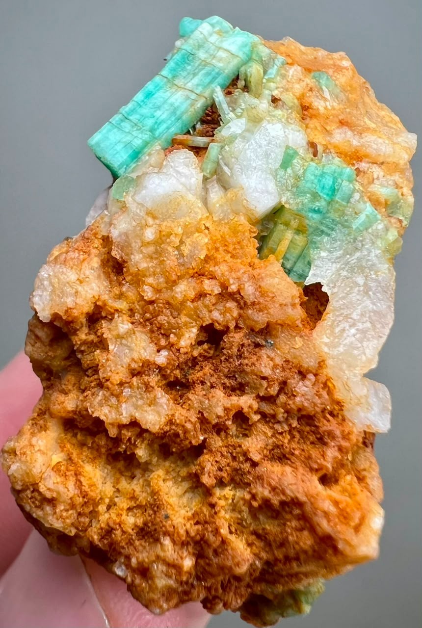 110CT, Natural Top Qulaity Emerald Crystals on Matrix From Panjshir Afghanistan