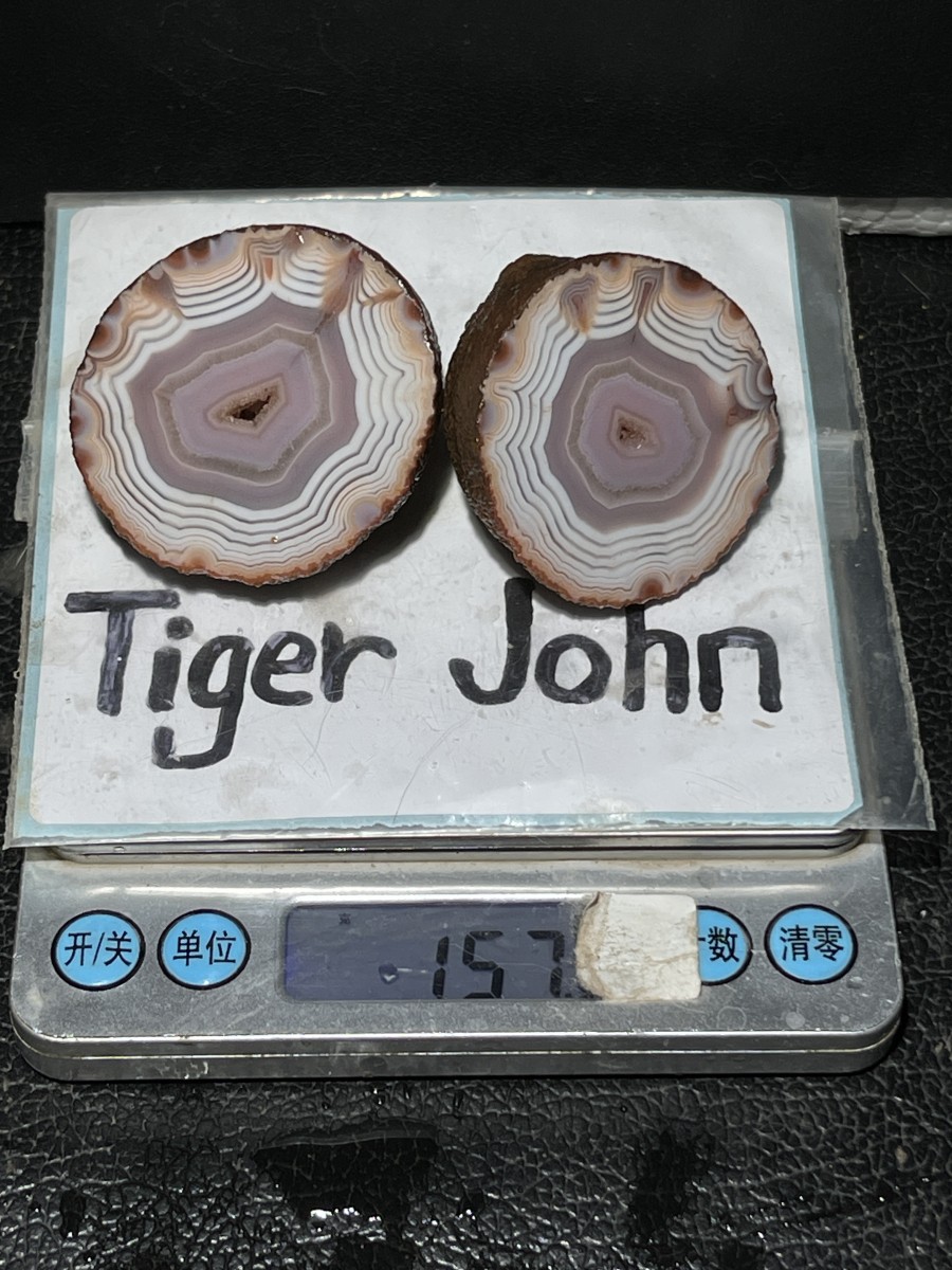 1pair pink China Natural Warring State Red Agate Crystal Specimen 157g 103