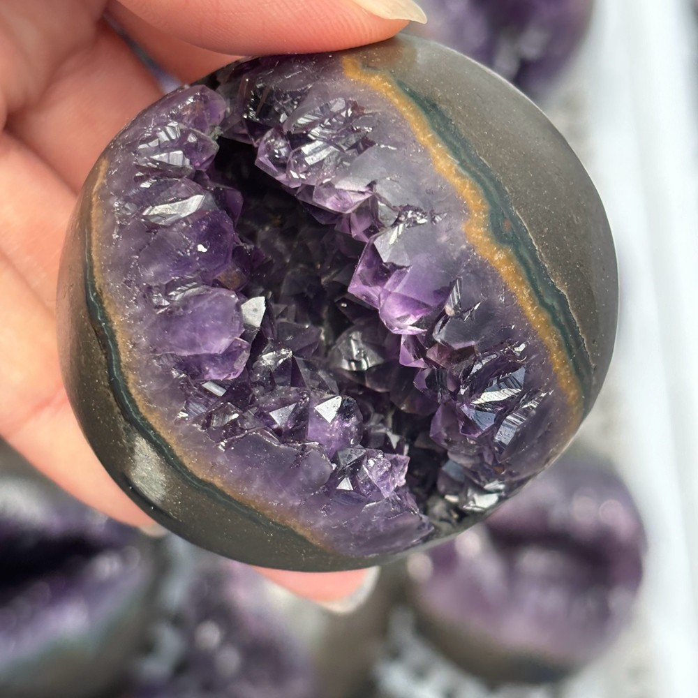 1pc Natural Amethyst crystal cave sphere Crystal gedoe ball decor healing 200g+