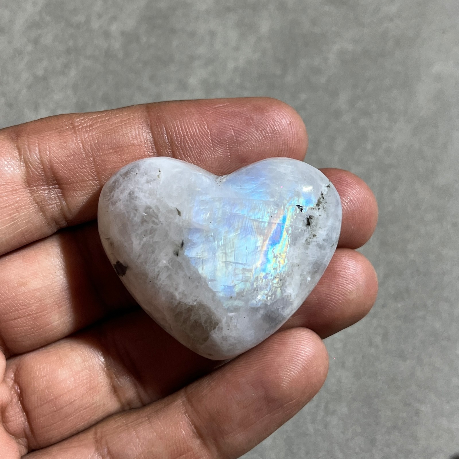 AAA Rainbow Moonstone Heart Palm Stone Reiki Meditation Crystal 40g 43x37mm