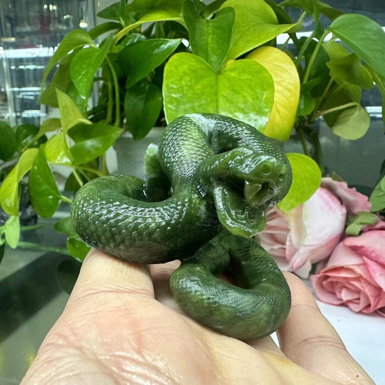 1pc Natural Serpentine Quartz Hand Carved Snake Skull Crystal Reiki Decor Gift