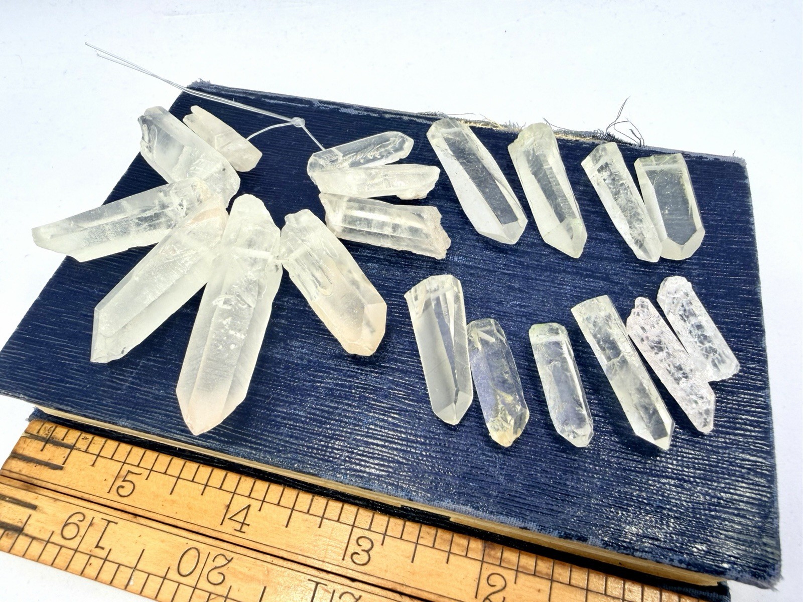 19 Pcs Clear Quartz Crystal 1” – 2” Drilled Points Wands Pendants Jewelry Making