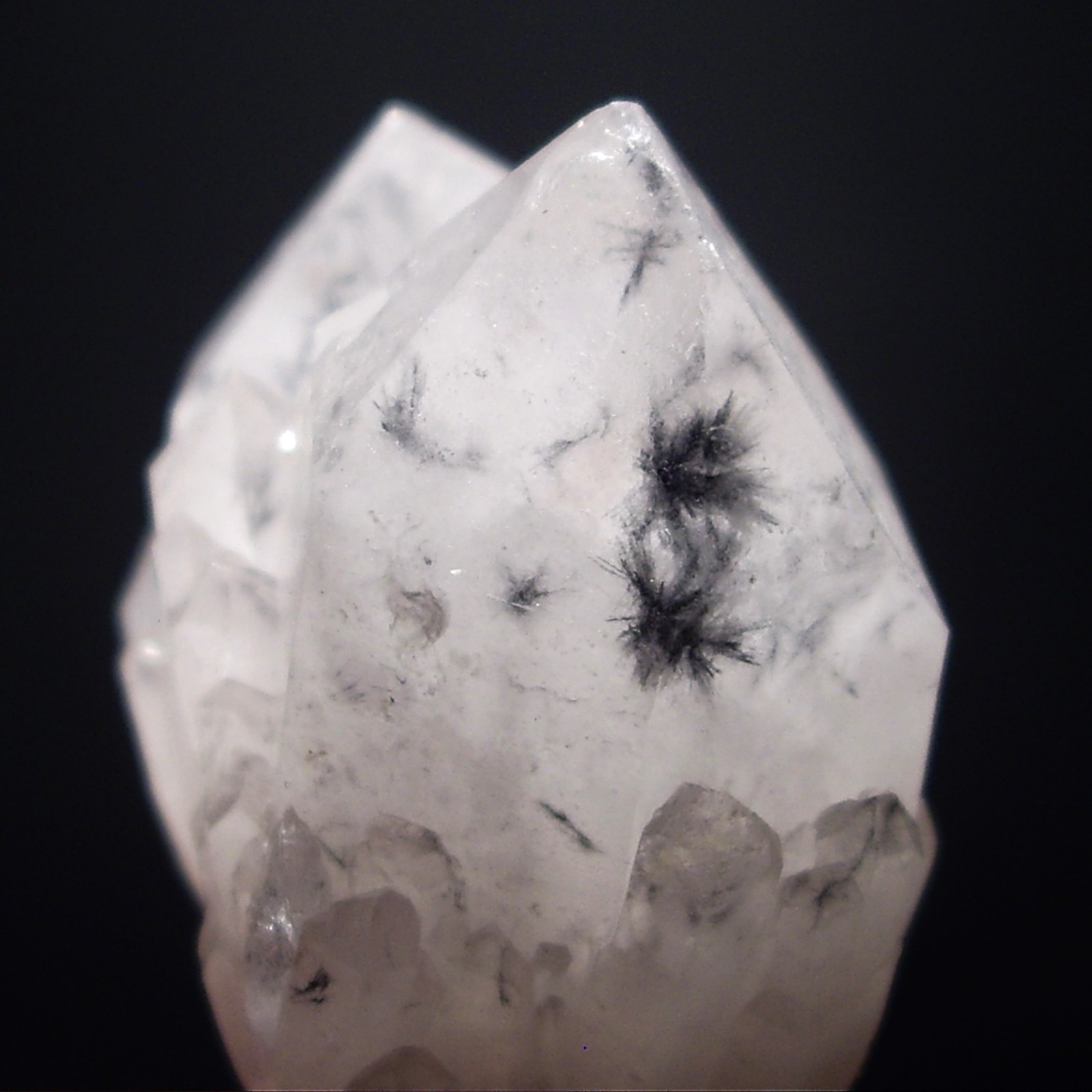 Nice Hollandite Star Quartz from Madagascar 29g