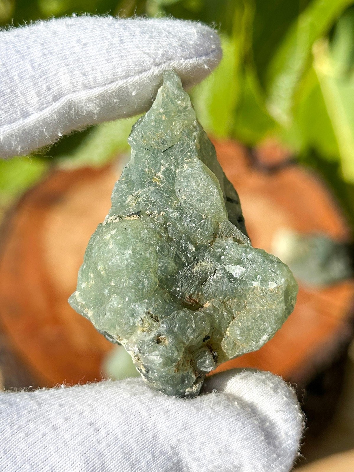 Natural Prehnite Stone / Karoo / Chiltonite / Prehnitoid / Edelite