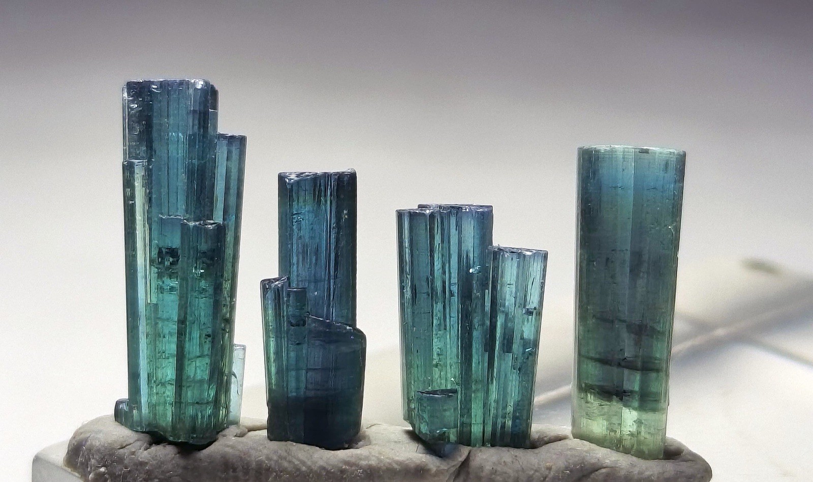 Beautiful Naturel Top Quality Dark Blue Color Tourmaline Crystal Lot From Afg