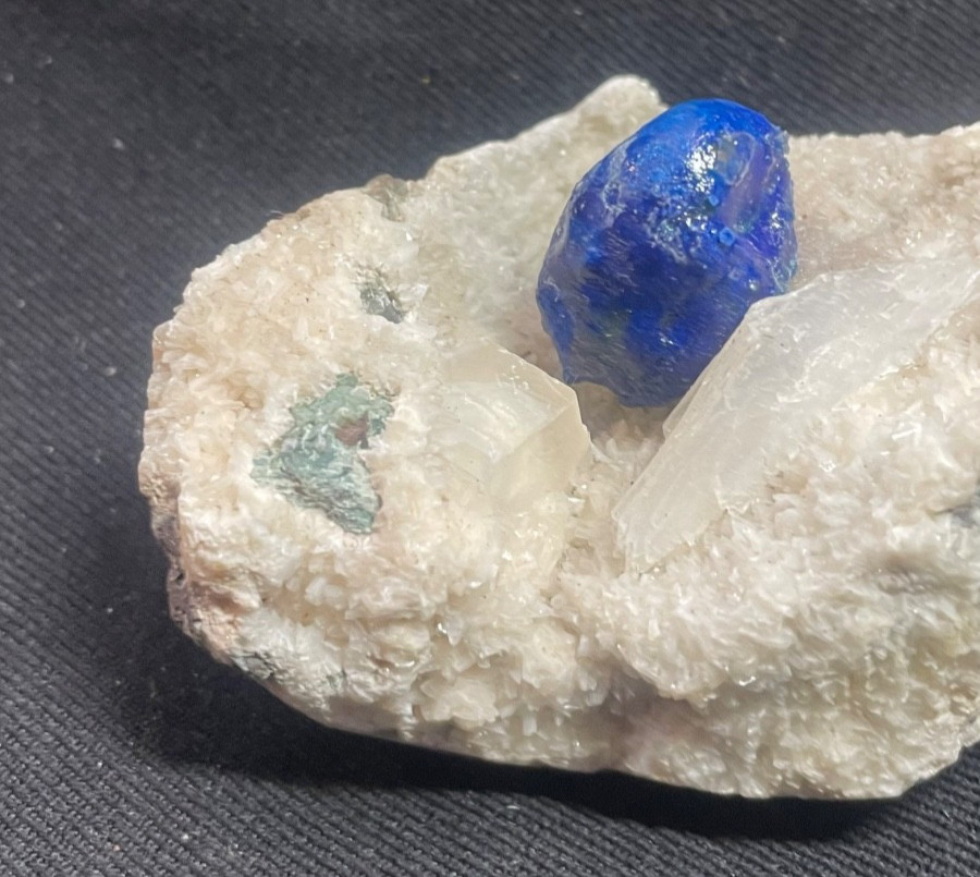 Cavansite and calcite crystal W/ quartz in mm stunning specimen [REPAIR]