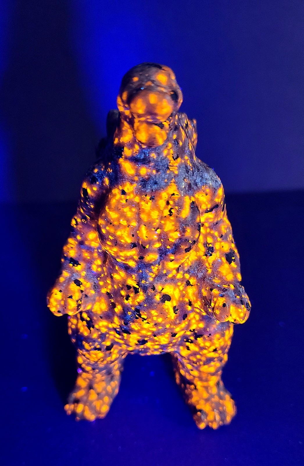 4.6″ 364g Awesome UV Reactive Yooperlite Godzilla Crystal Stone Carving Statue