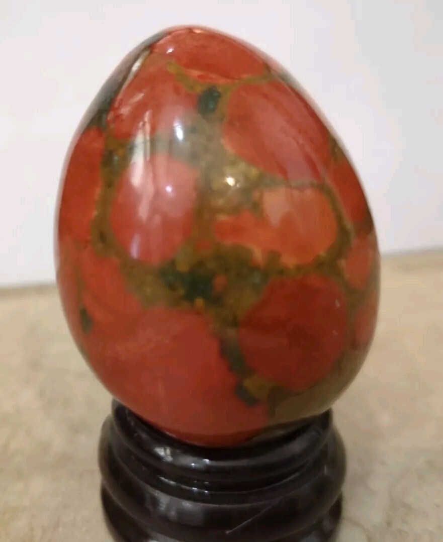 AUSTRALIAN RAINFOREST JASPER POLISHED EGG 2 IN HEIGHT 124 GM. NEW CONDITION