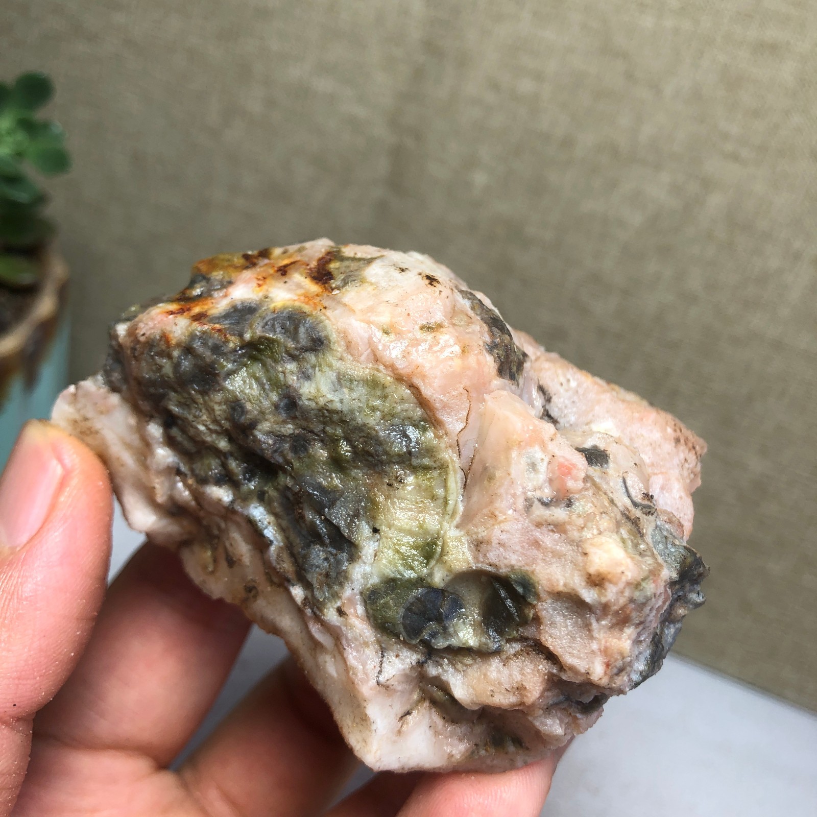 Natural Indonesian Bloodstone agate Crystal rough original Specimen 205g A4677
