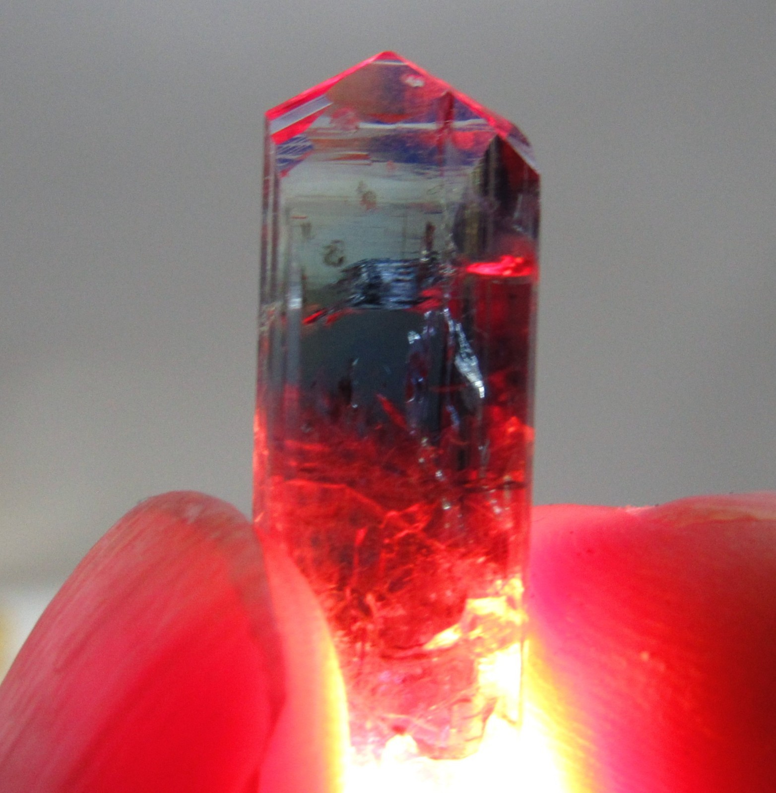 MESMERIZING GLASSY GEM CLEAR UNHEATED TANZANITE CRYSTAL!!! TANZANIA
