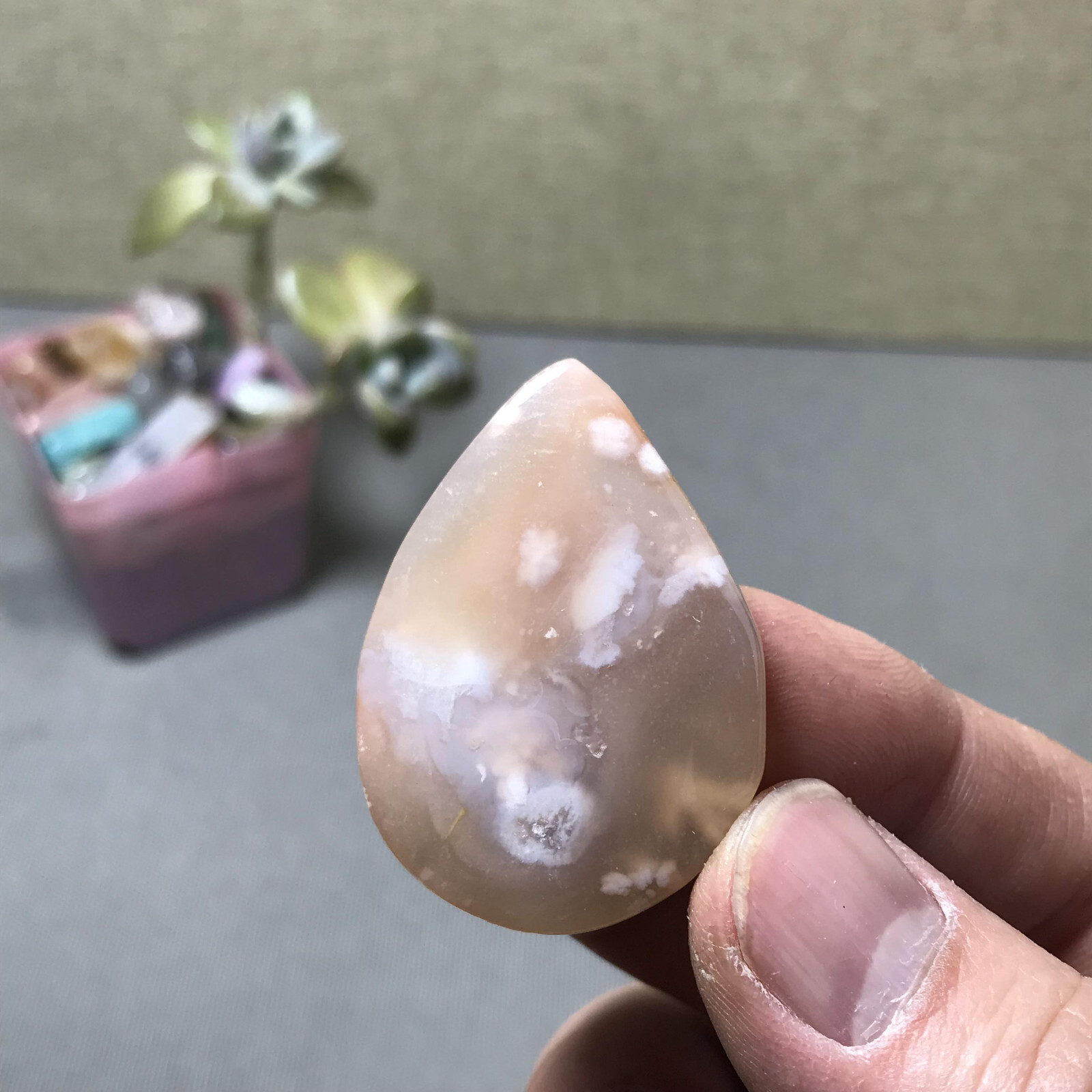 41mm Natural sakura slice gemstone polish/rough Crystal specimens 16g A6053