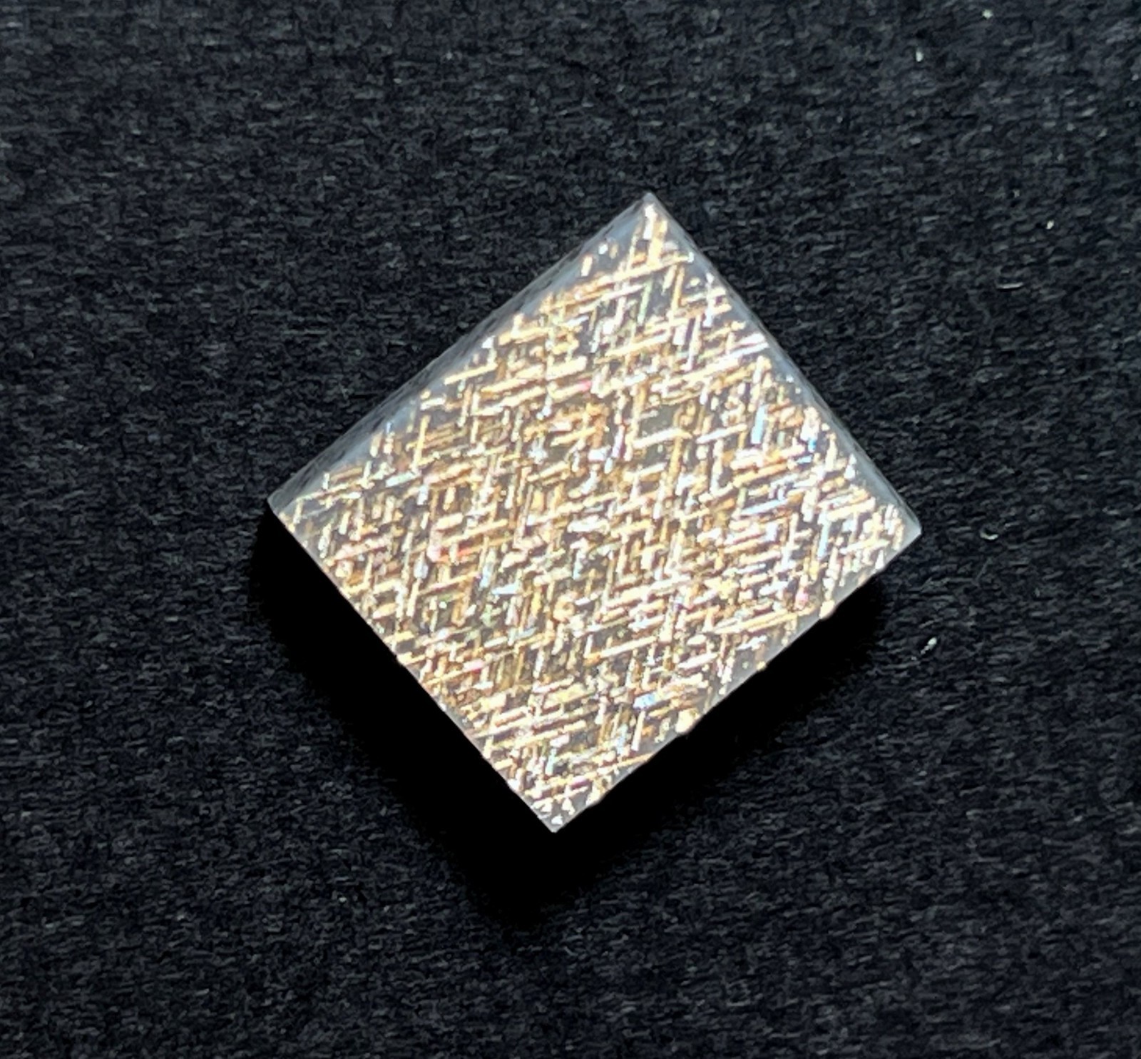 2ct 13mm Both sides Beautiful Polished Rainbow Lattice Sunstone
