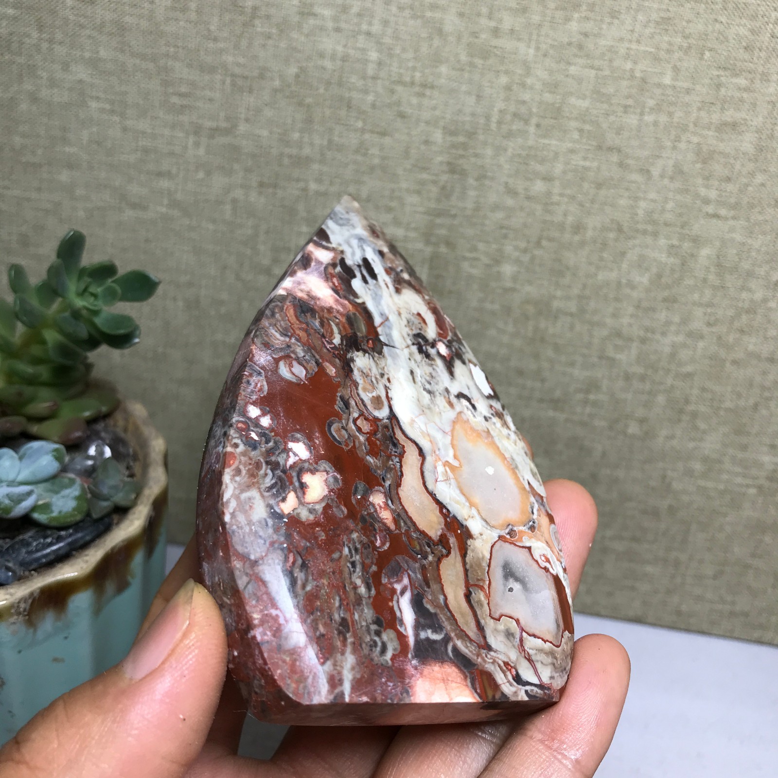 Natural Indonesian Bloodstone agate point leaf Crystal specimens 148g A5159