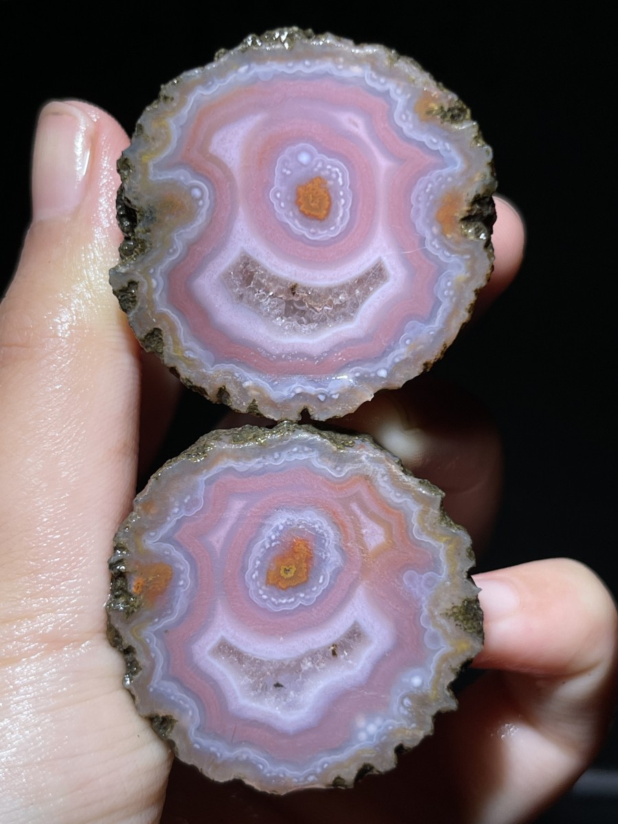 A pair rough Chinese Agate Achat Nodule Fighting Blood Agate xuanhua 93g A14